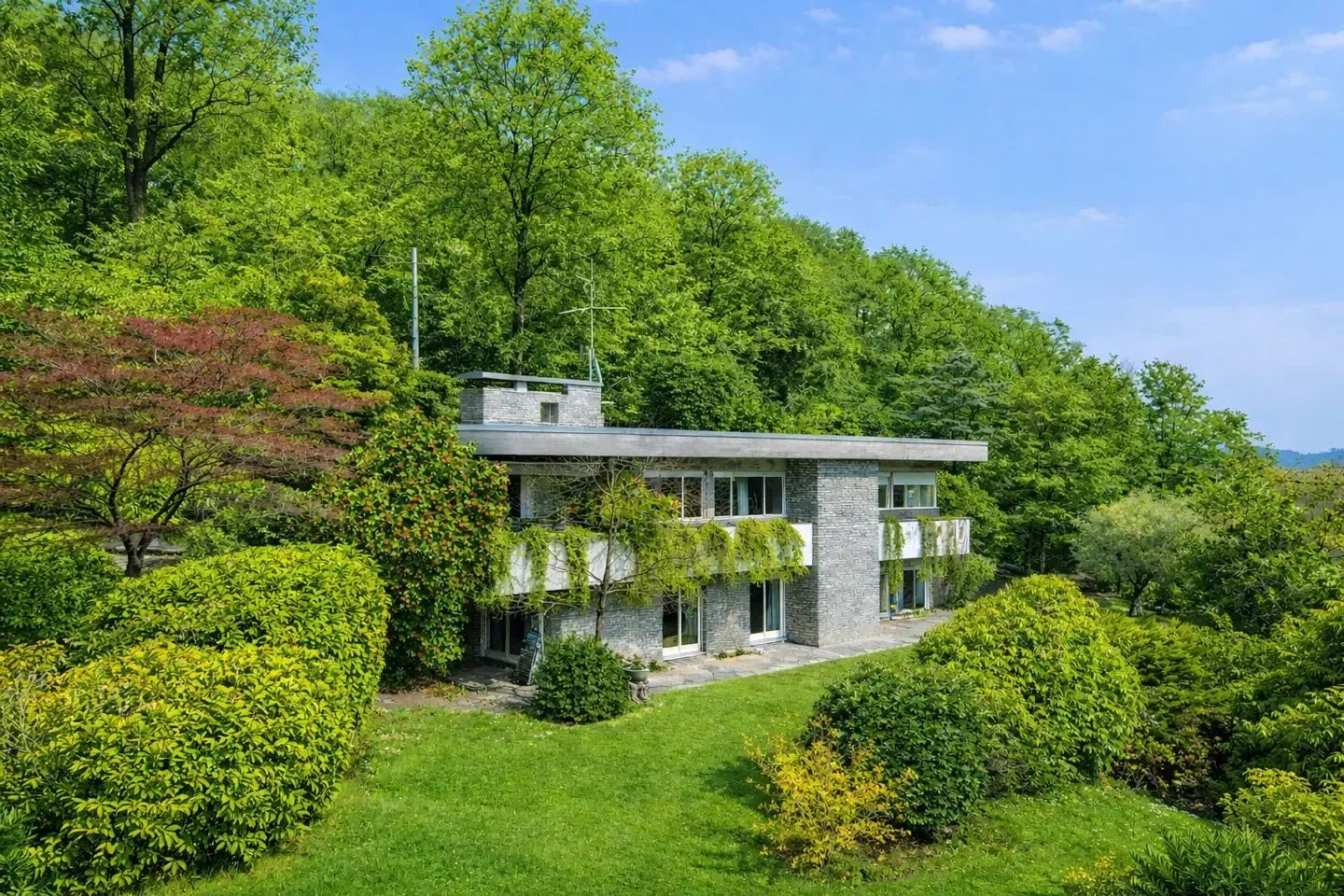 4-Bed Architectural Villa with Garden and Double Garage, Sangiano, Italy, €490,000