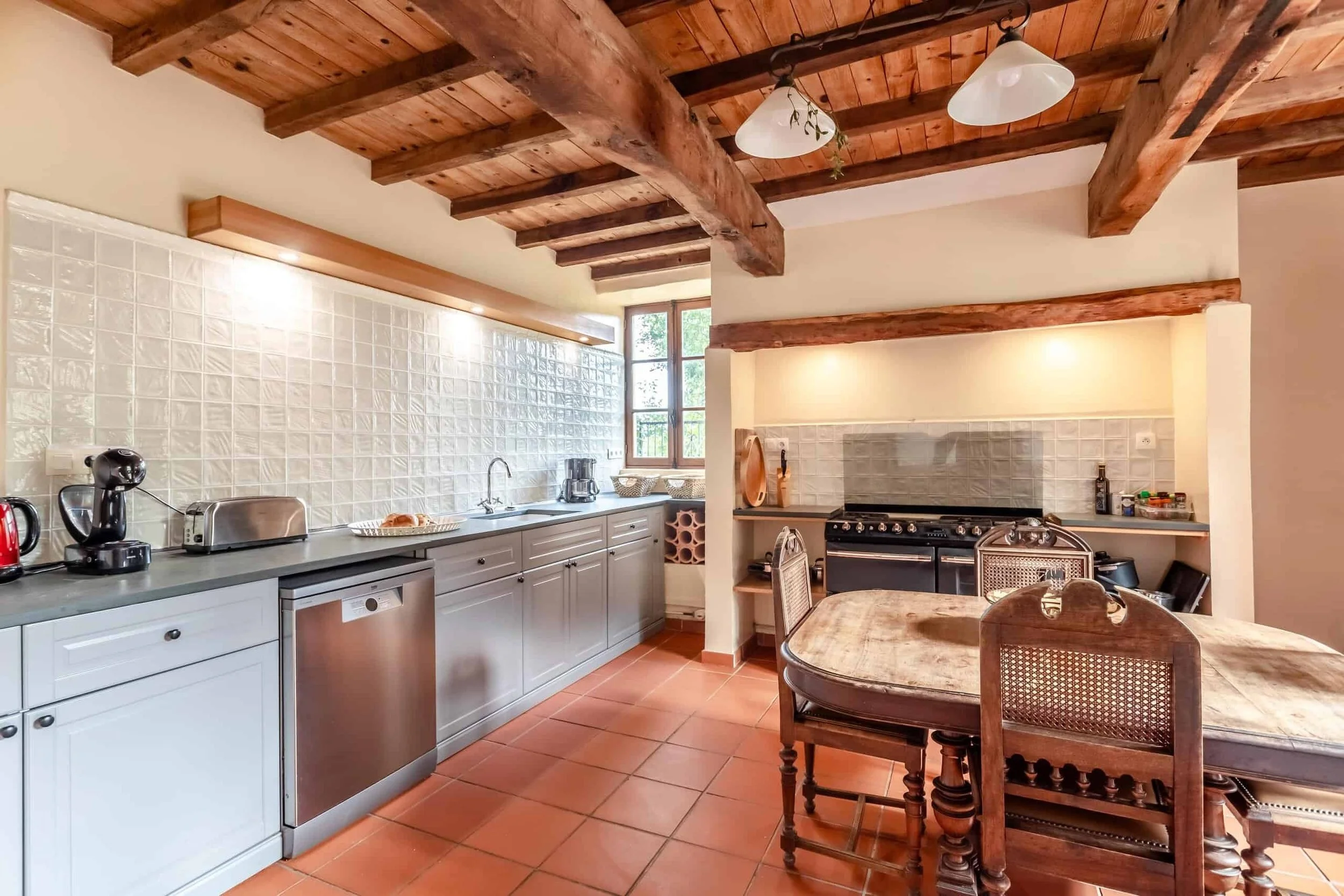 imgi_14_kitchen-1-wmc645.jpg