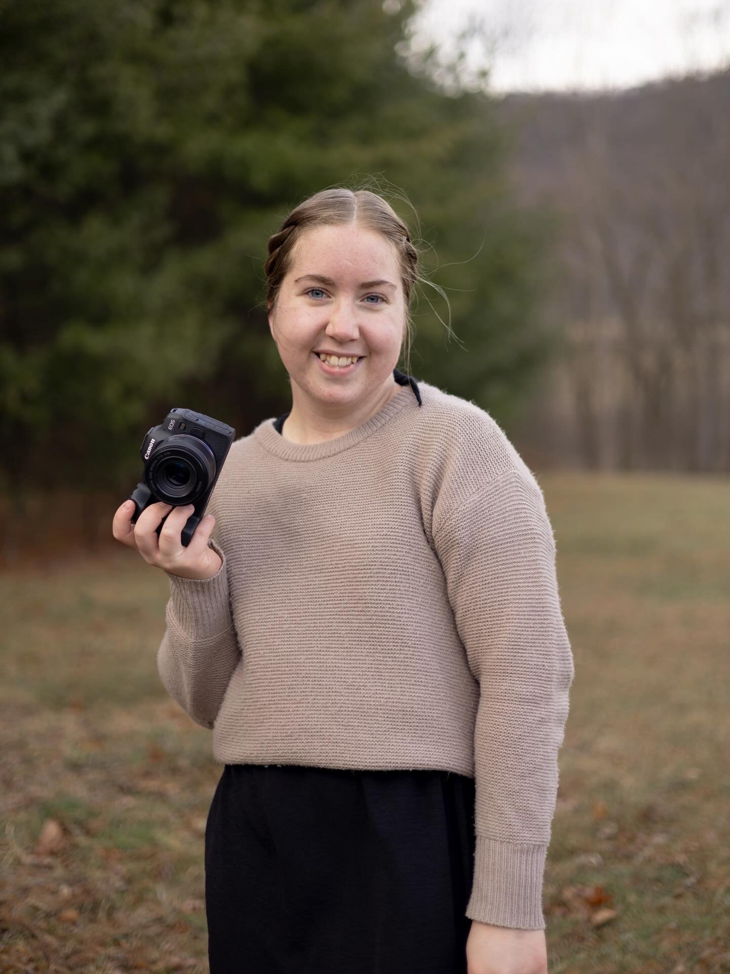 💌💌Hey friends! Coming out from a long absence to say HI! I&rsquo;ve taken an unintentional break over the last few months from official photography + building this platform I have here, and I&rsquo;m so ready to pick up my camera and start document