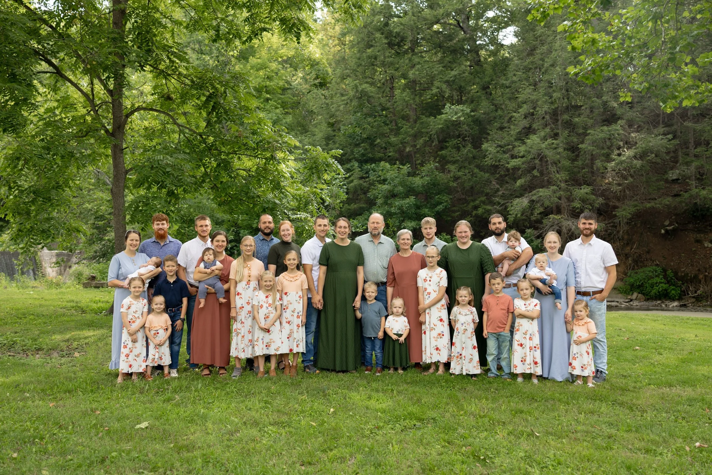 A few of my favorite things:
💌family camaraderie
🪿kiddos 
🤎good people
🌾summer

And they come in one big package with family sessions:)

This summer has been packed with such delightful family sessions! Somehow I get such fun families🤎

ALSO now