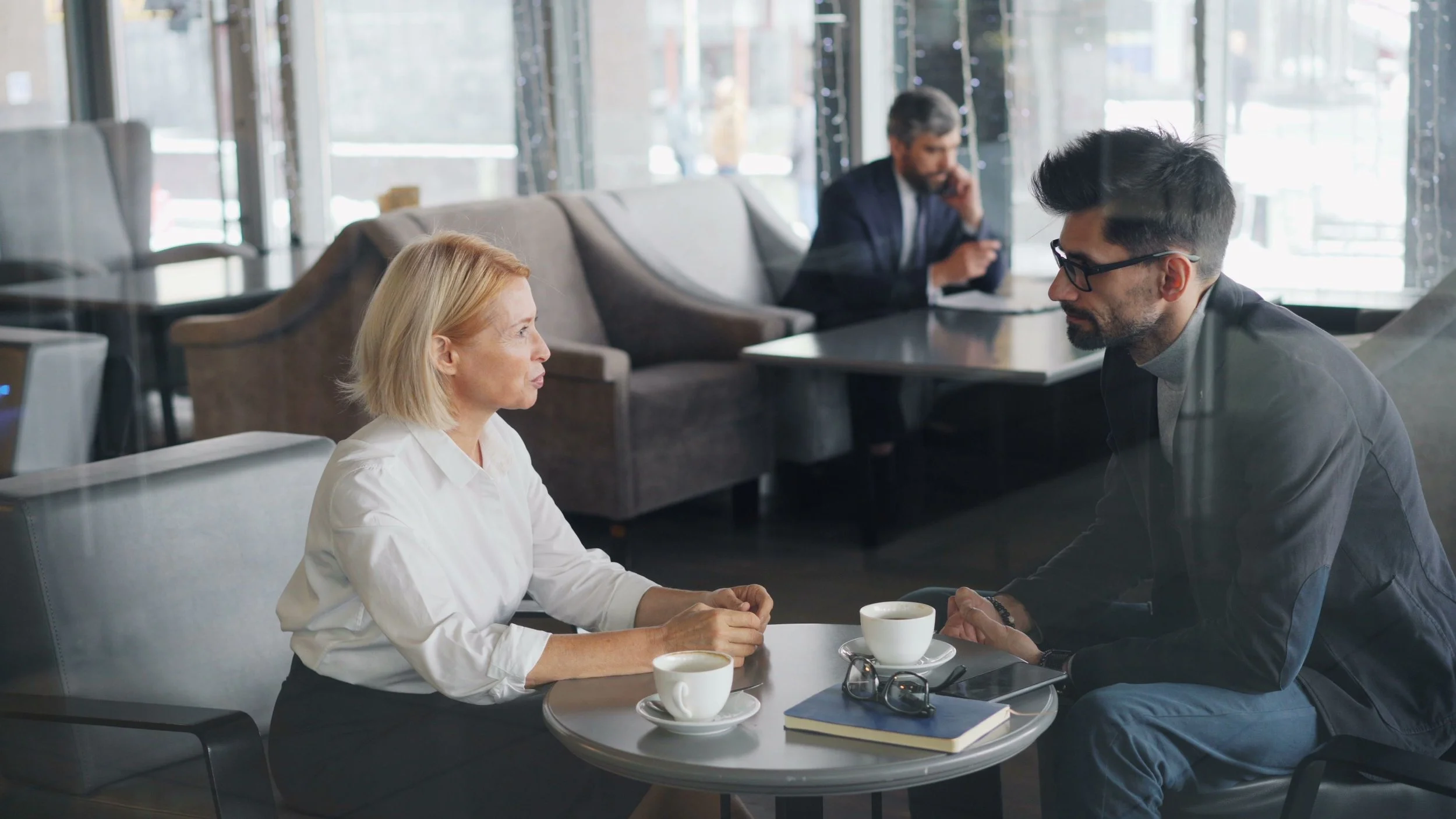 Can One Lawyer Represent Both Spouses in an Illinois Divorce?