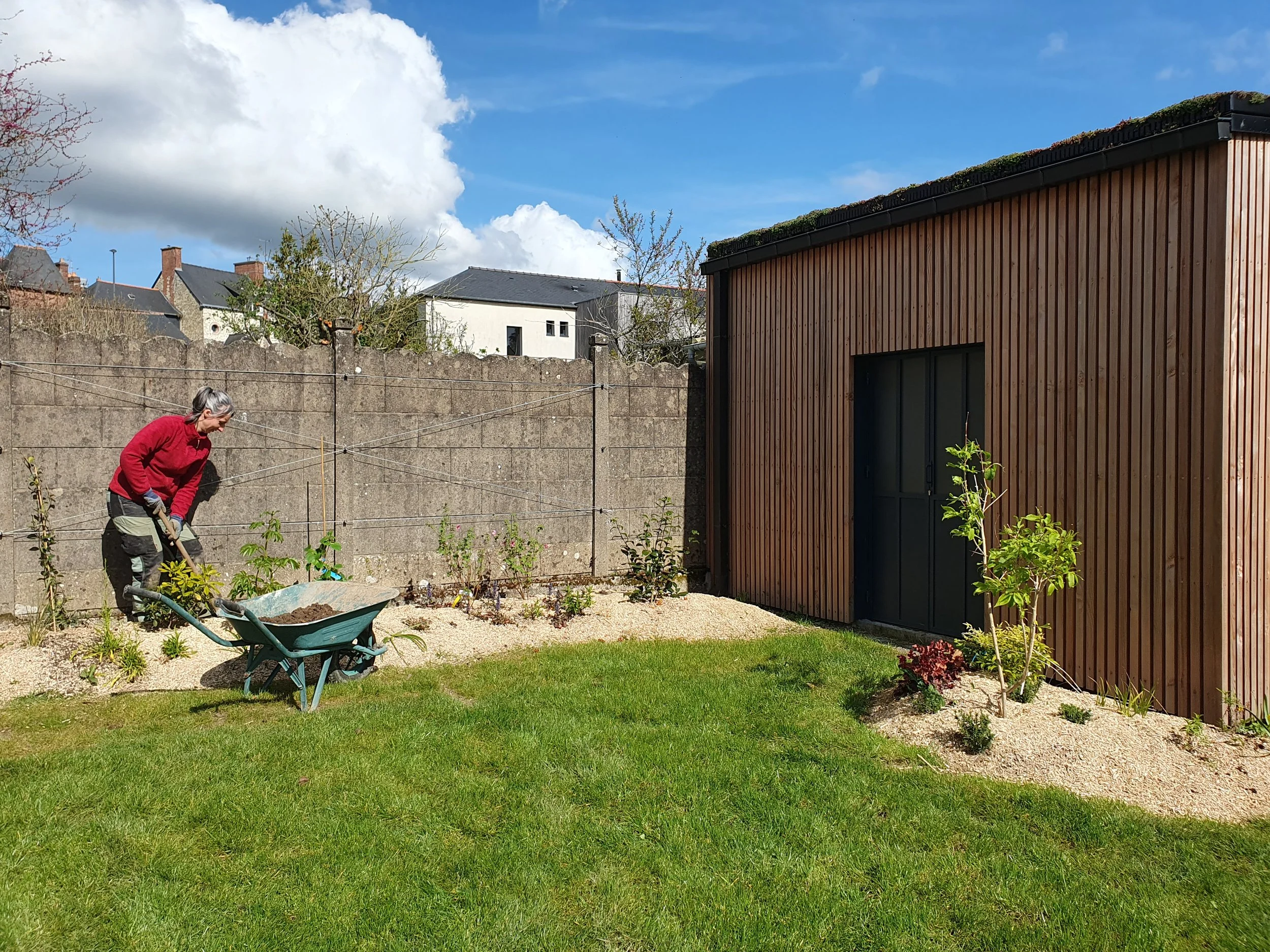 Jardin_nourricier_vitré_cabanon_végétalisation_après