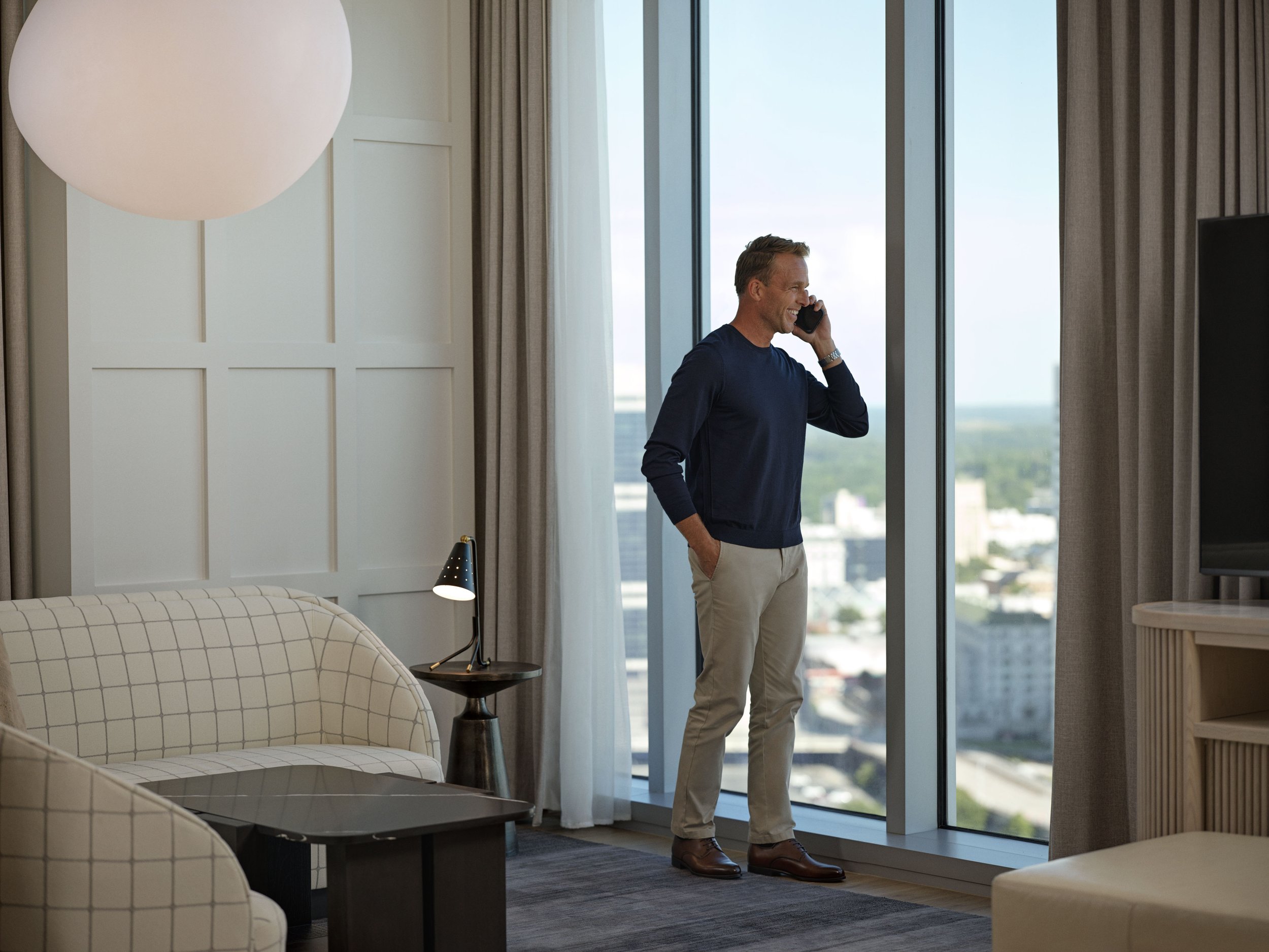 HILTON_H4B_SUITE_LANDSCAPE_JPEG_4.jpg