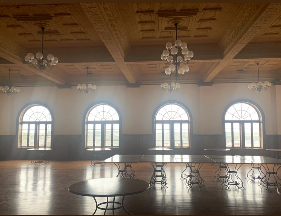 3a) Ballroom.PNG
