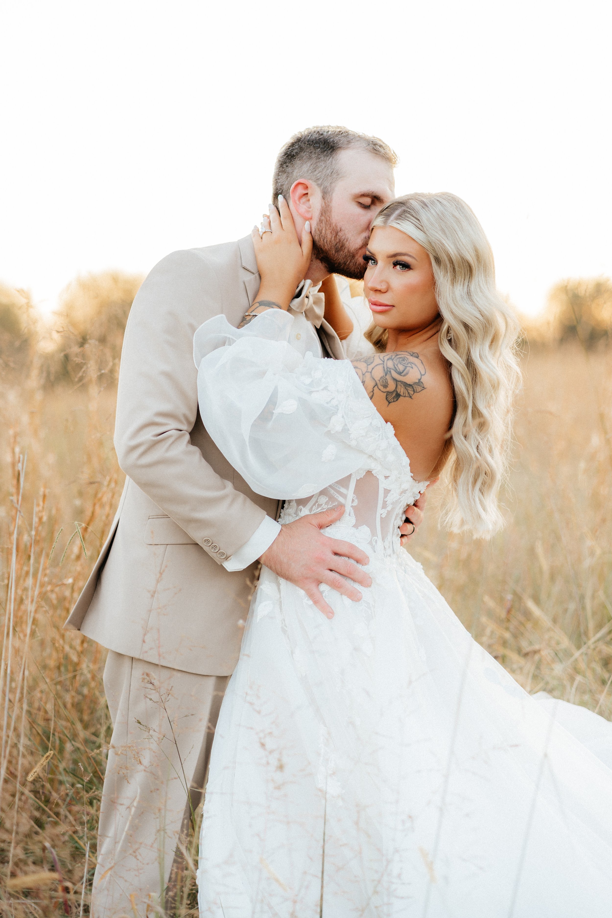 Raylee and Blake Wedding | The Kindred Barn | Mulberry, AR
