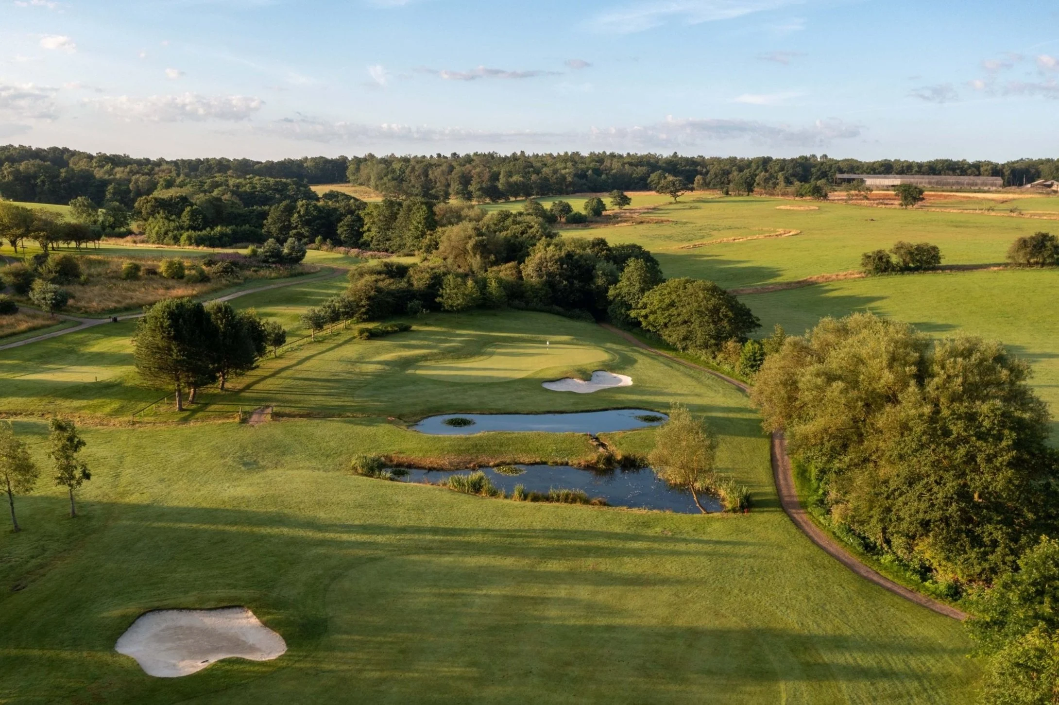 Leeds Golf Centre Hole.jpg