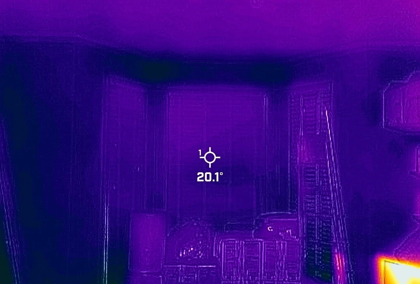 Thermal image of a staircase and surrounding walls showing temperature of 20.1 degrees Celsius.