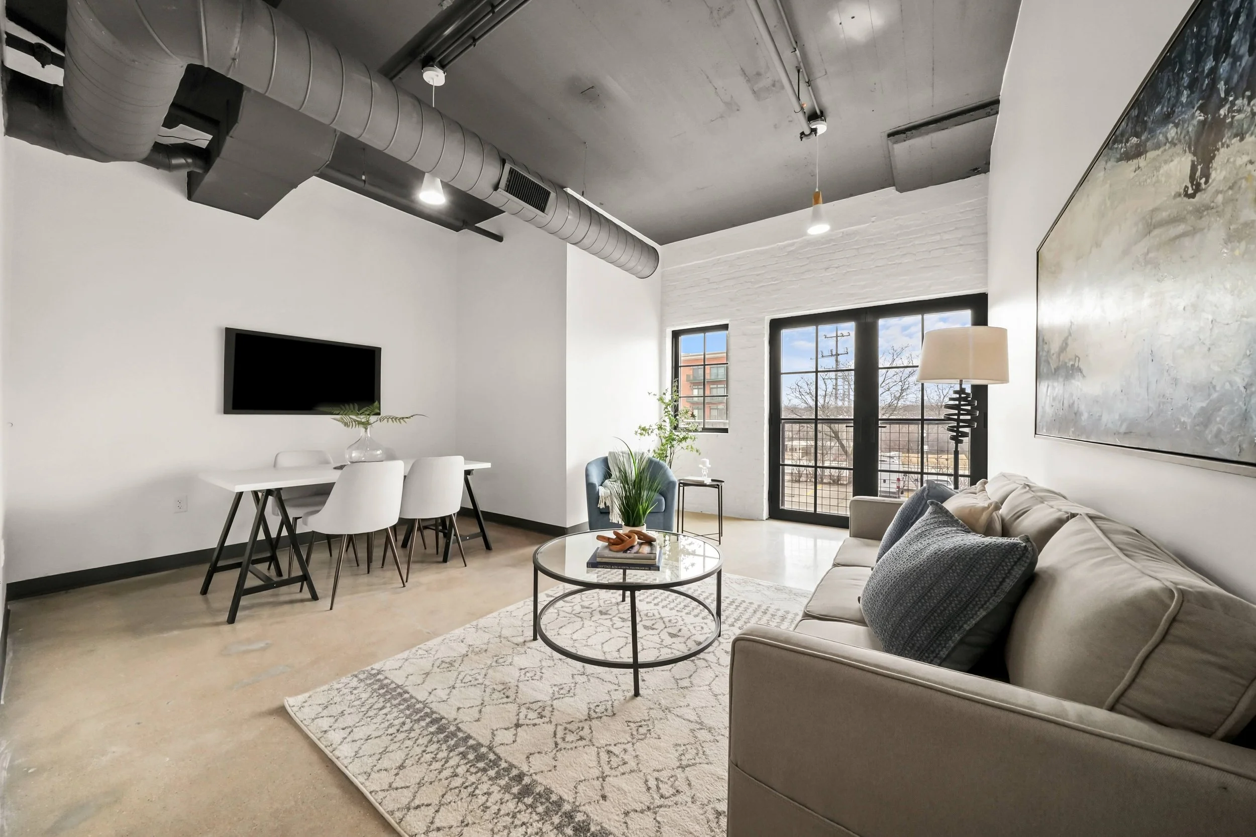 110 Cross_living room.jpg