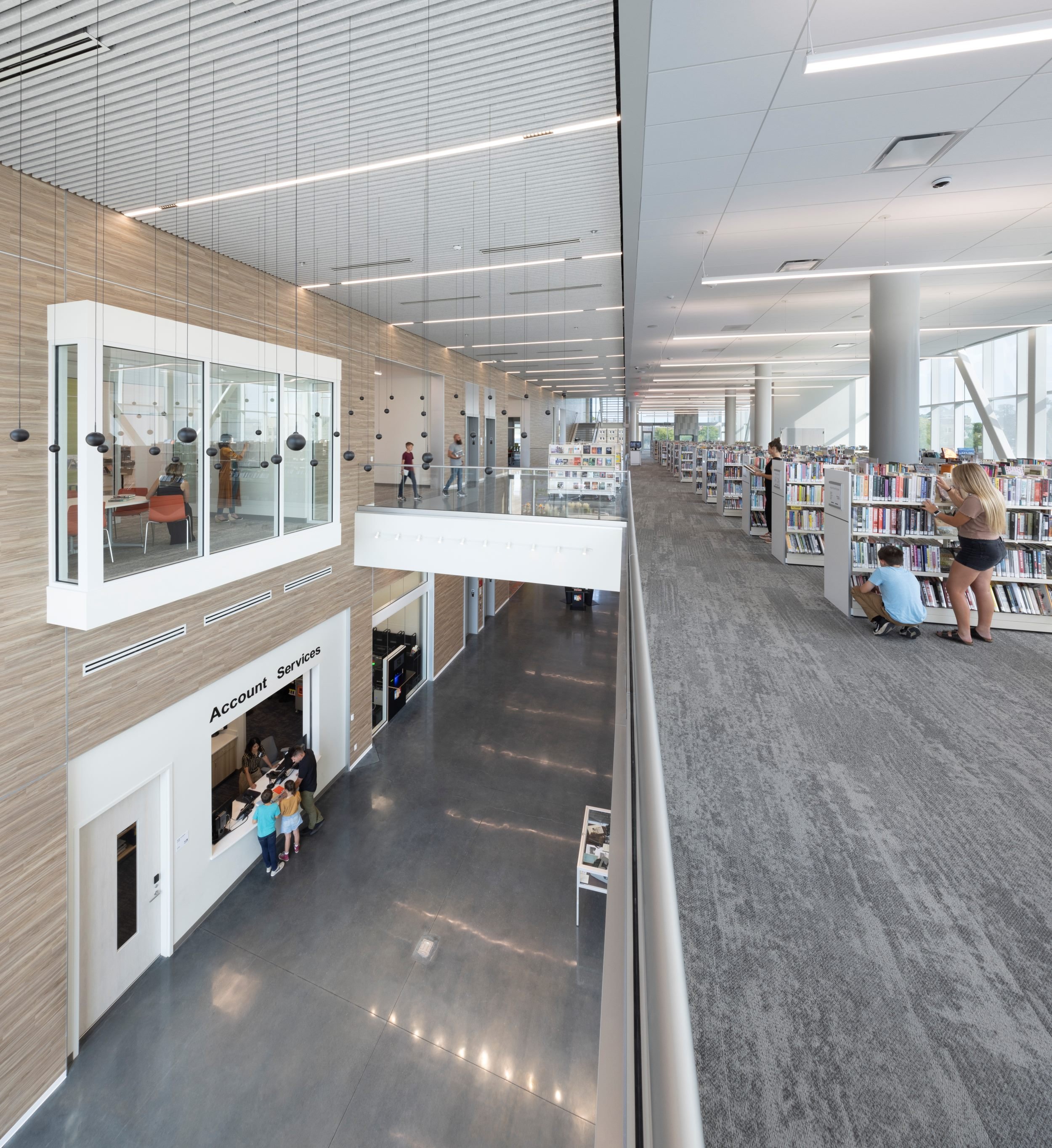 studiogwa-rpl-interior-2nd-floor-overlooking-account-services.jpg