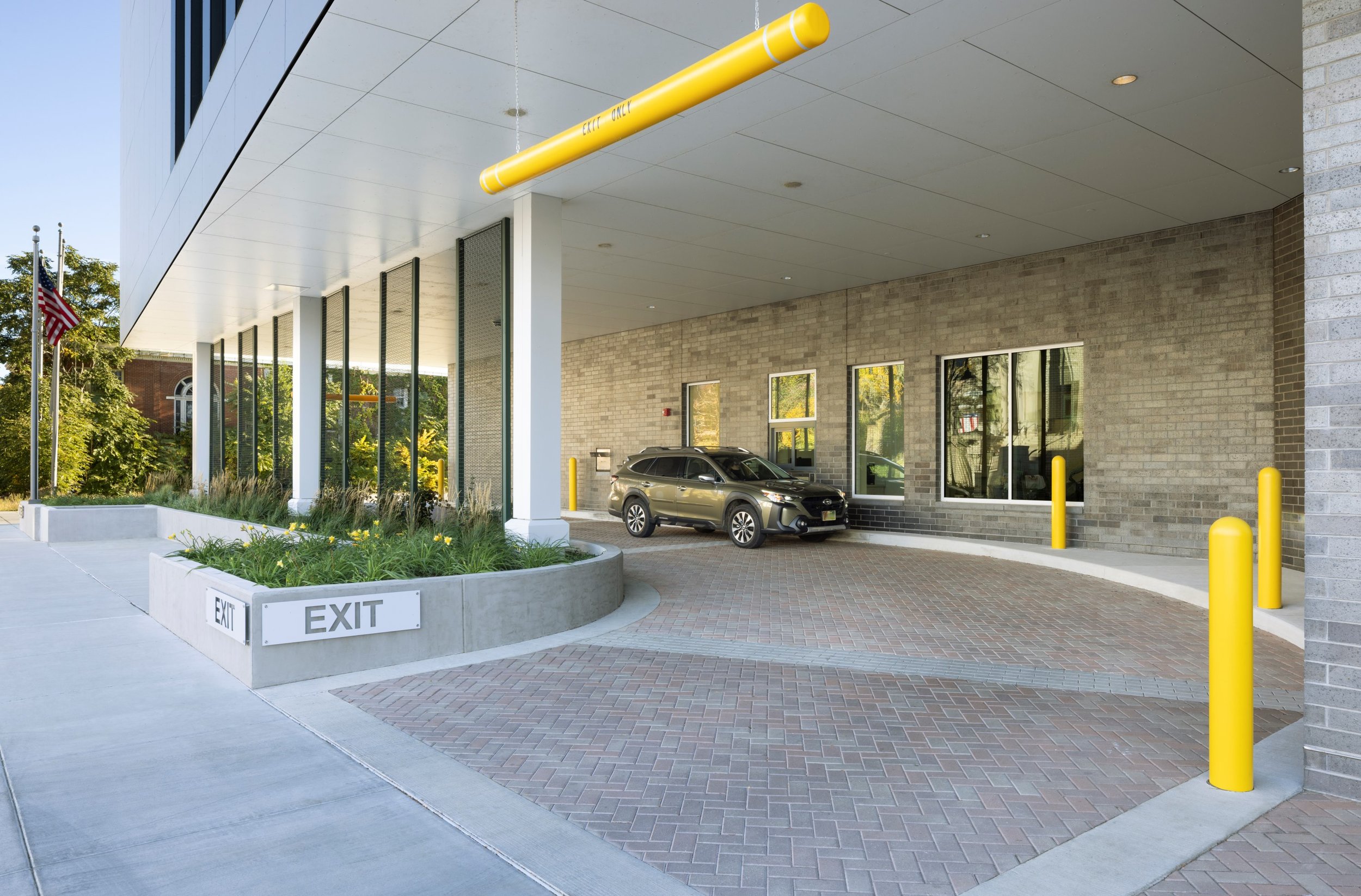 studiogwa-rpl-exterior-book-drop-drive.jpg