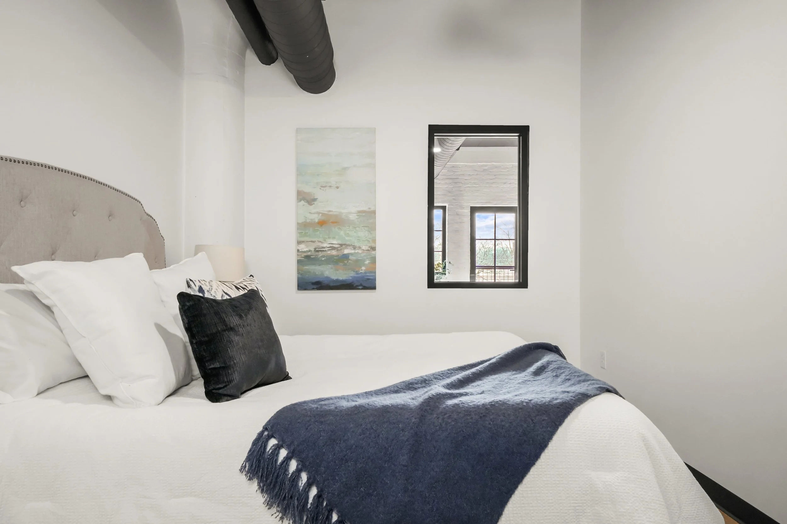 110 Cross_bedroom 4.jpg
