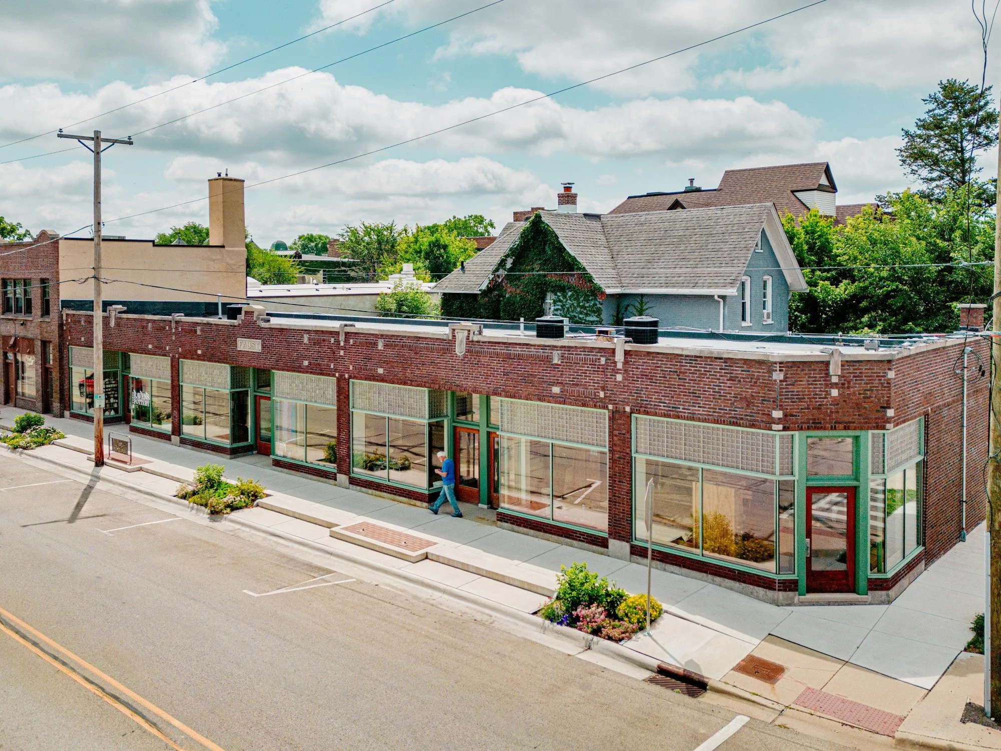 studiogwa-midtown-faust-exterior-drone.jpg