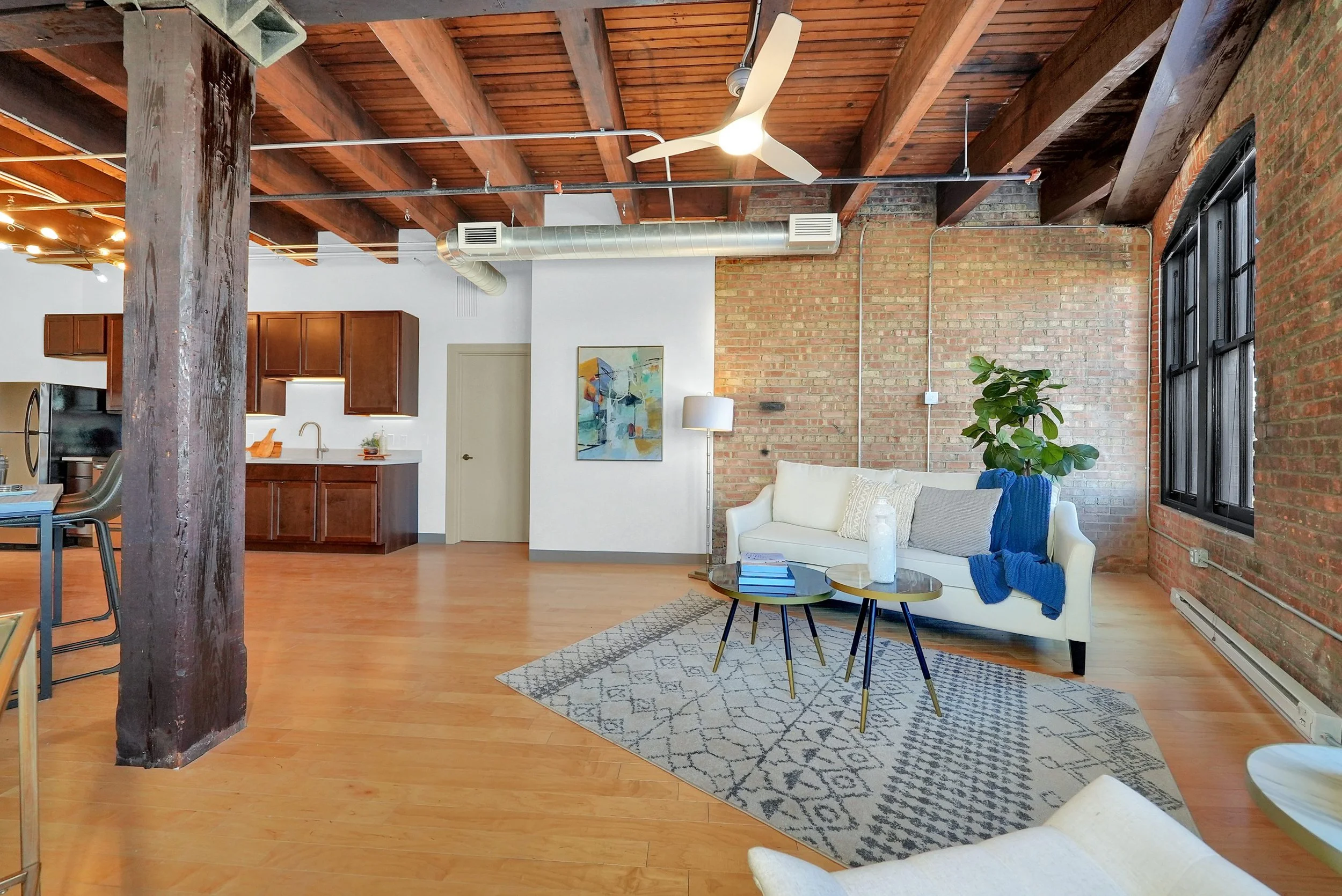 hobbs_interior 2.jpg