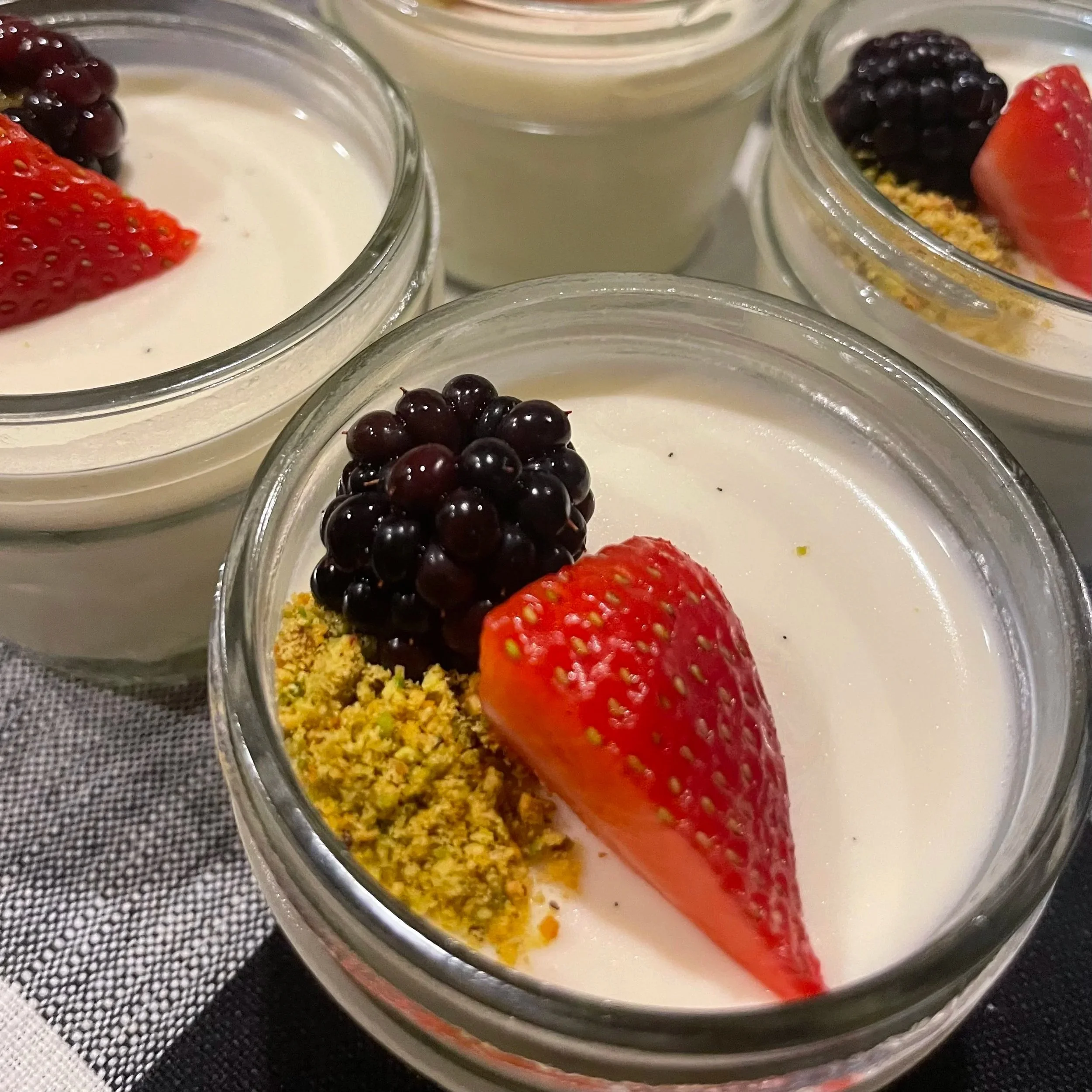 petit panna cotta jars (una dozzina)