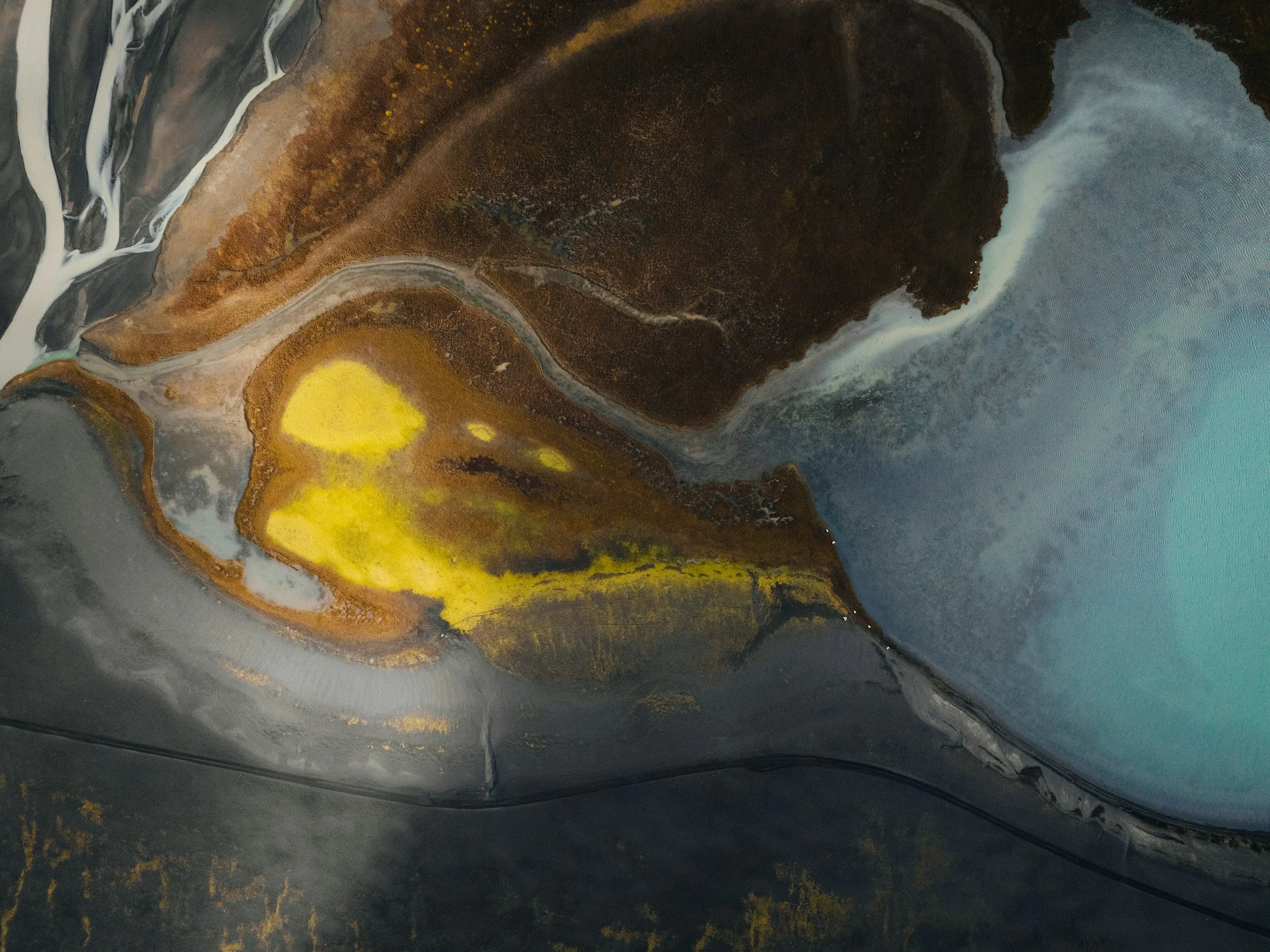 Year 20AI: The Future Agentic Operating Model for Asset Management