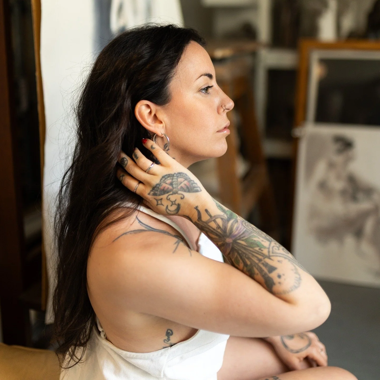 L'automne, c'est ma saison pr&eacute;f&eacute;r&eacute;e 🍁 Le contraste du vent frais et la chaleur du soleil, l'&eacute;nergie de la rentr&eacute;e scolaire, le retour du yoga chaud et du changement. La beaut&eacute; de la mode avec tous les access