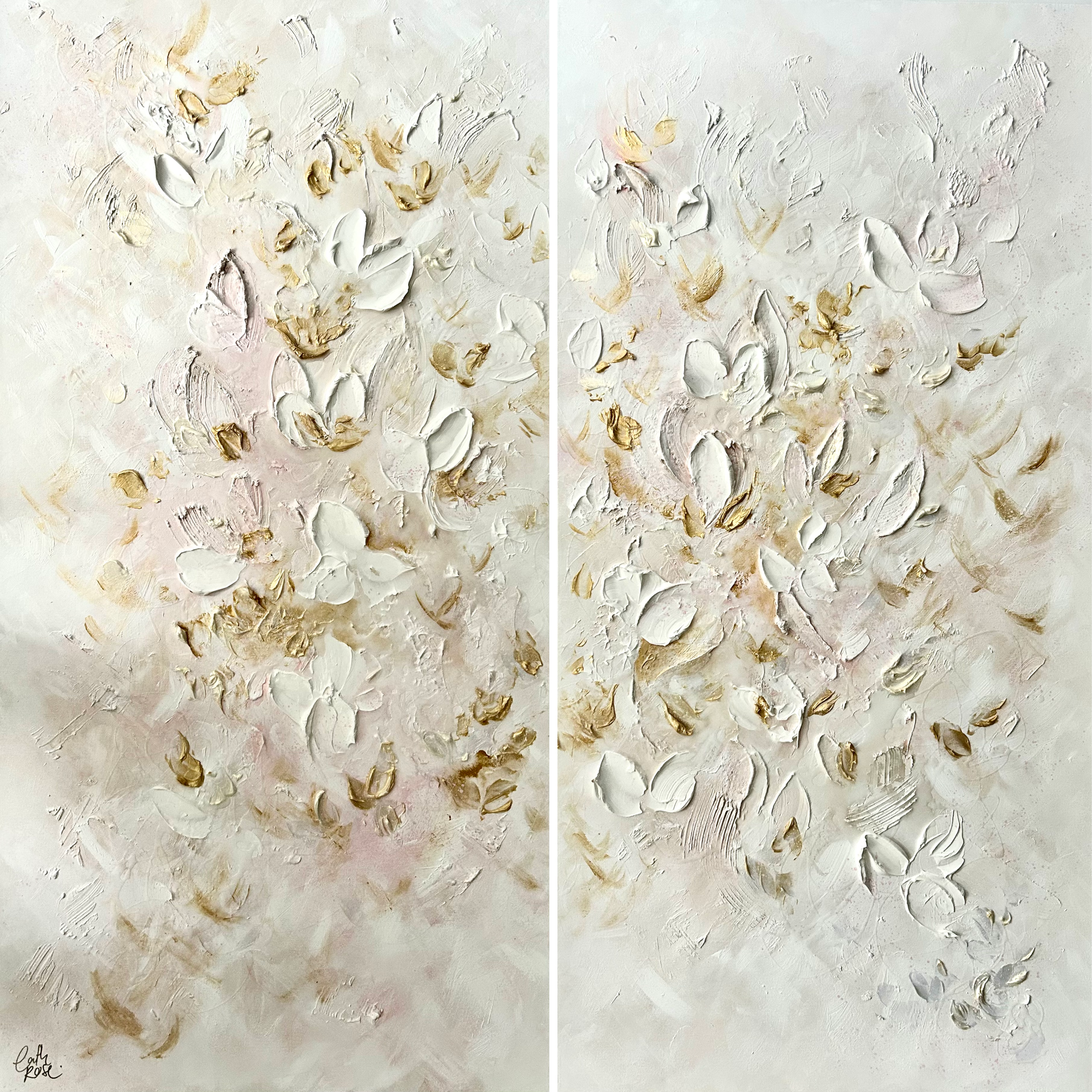 Softening Into Change
Diptyque 60 x 60 po
(Deux toiles 30 x 60 po)
Techniques mixtes, acrylique
2025
_Actuellement exposée chez Un fauteuil pour deux et disponible à l’achat.