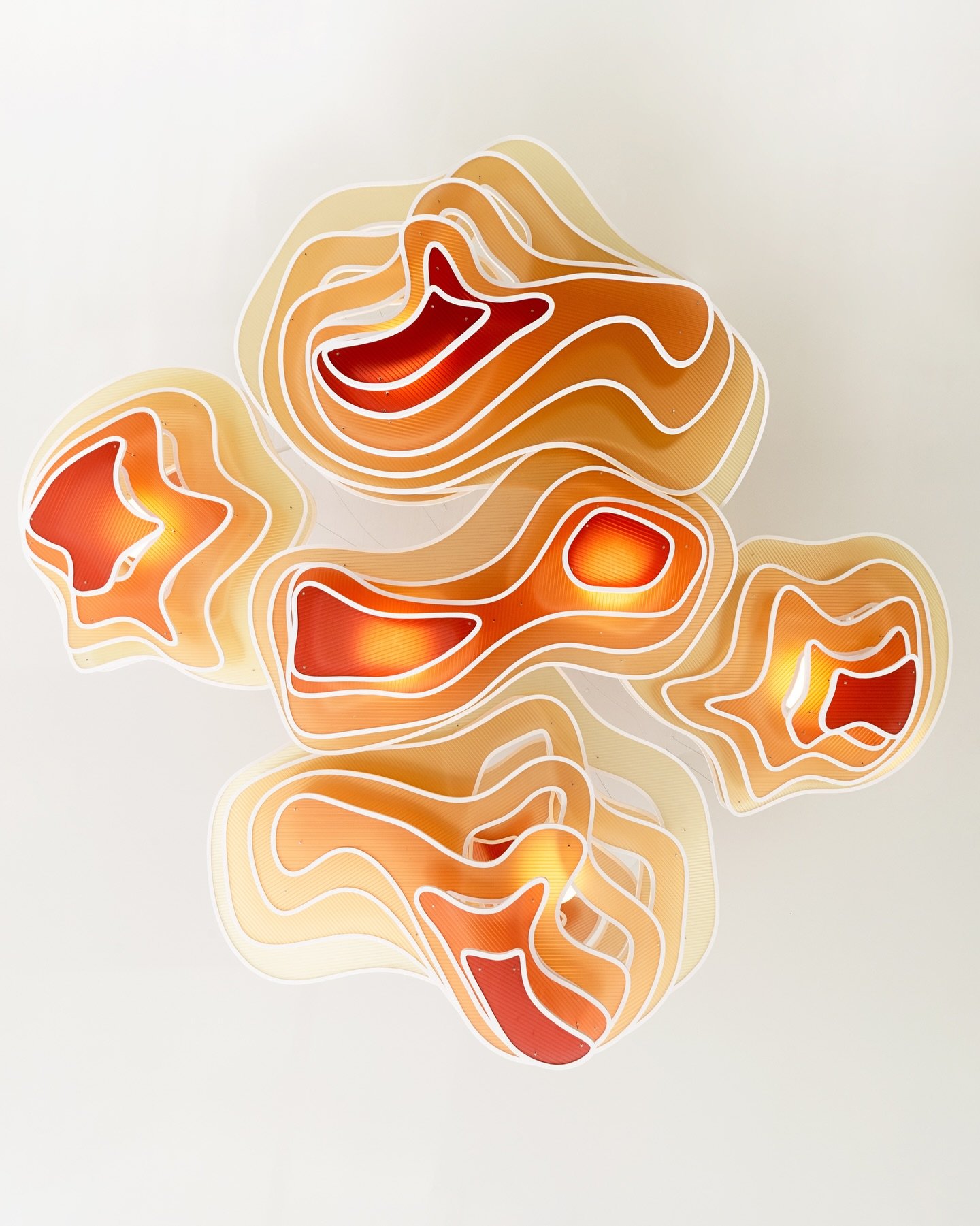 These polycarbonate clusters are setting the scene and elevating the style at this boutique-style multifamily @monroenorthpark 

Big thanks to @jenny_siegwart for capturing the glow perfectly!

#designandbuild #customisourstandard #customchandelier #