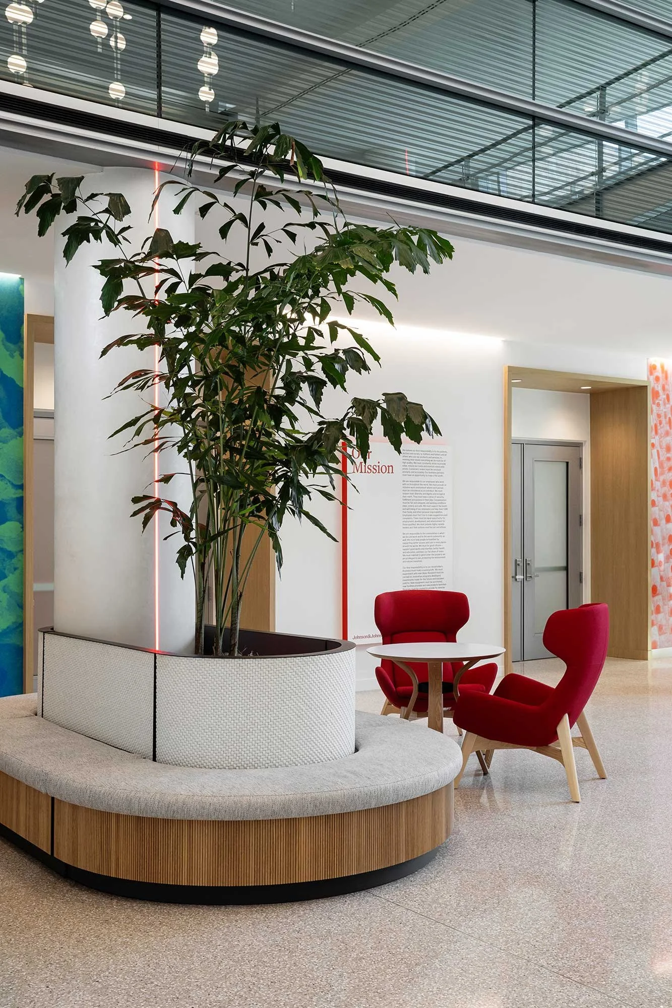 JS_DGA_Johnson&JohnsonLobby_9.jpg