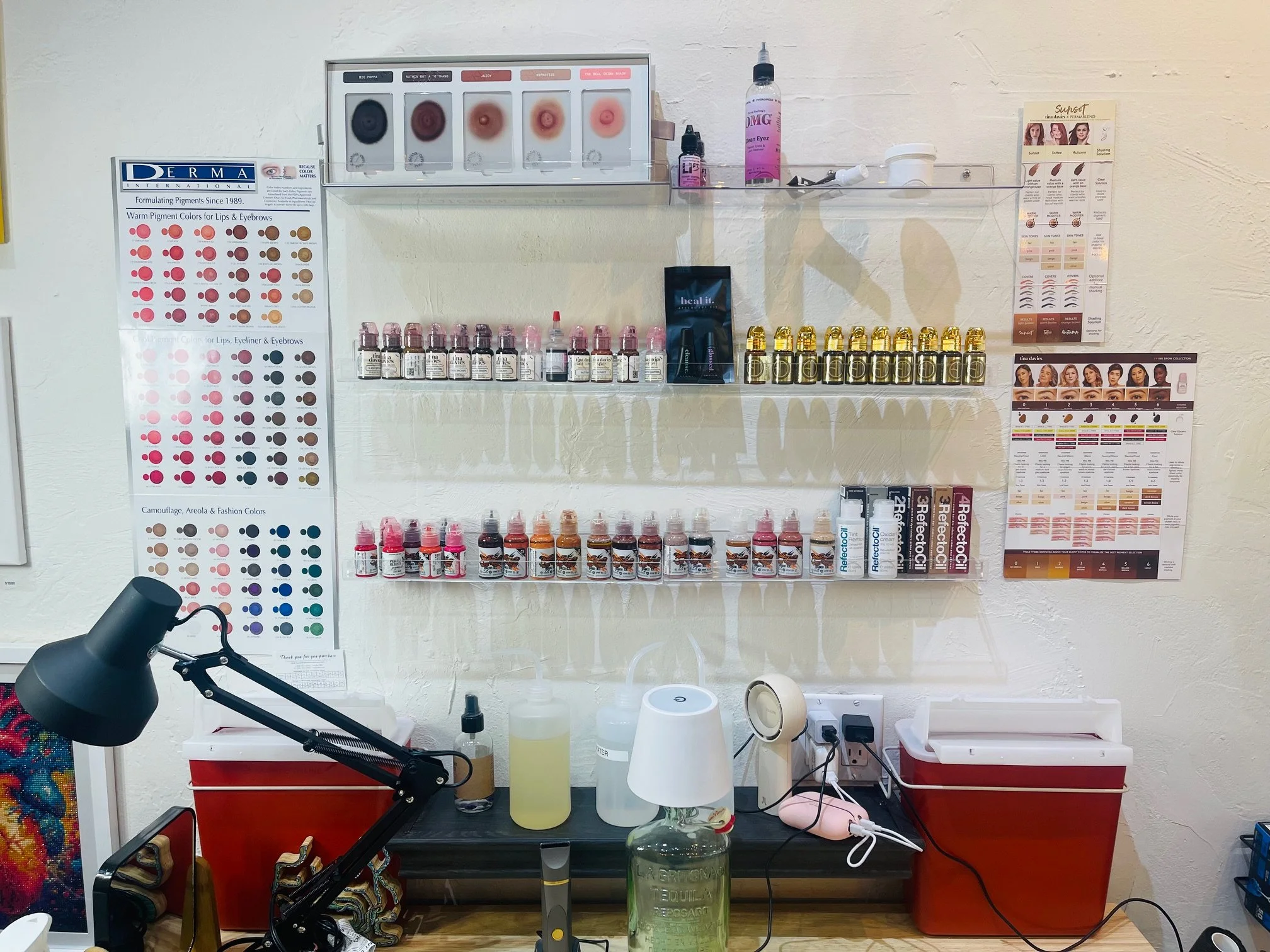 We have the perfect color for your brows, lips, and nipples.
