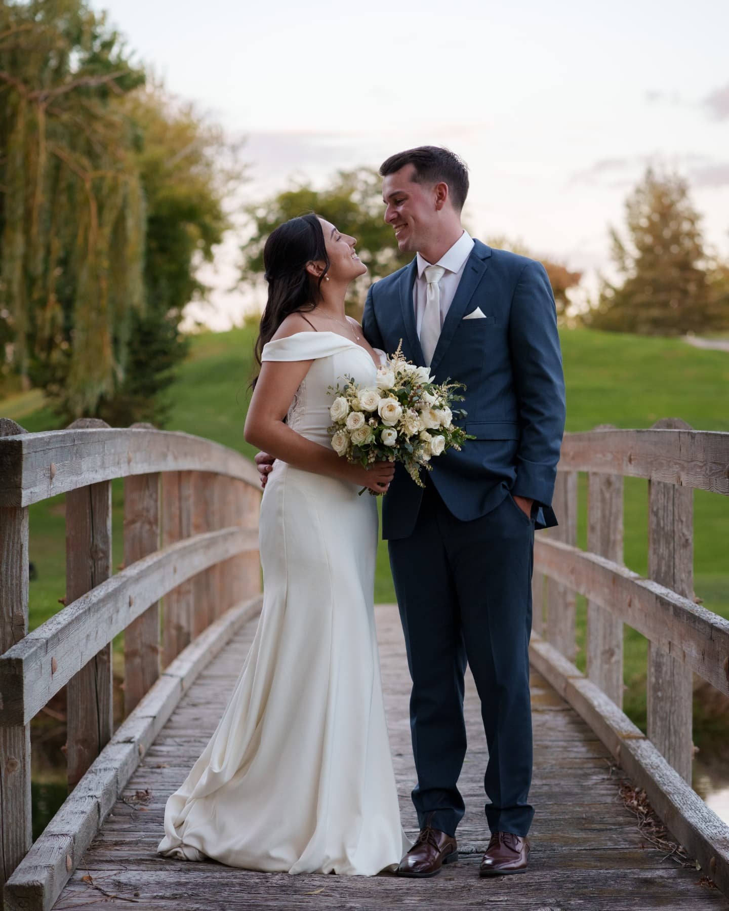 I'm currently booking for 2025! If you or anyone you know is looking for a photographer or videographer for their upcoming wedding, I'm starting to fill up spots!

#weddingfilm #weddingvideography #weddingphotography #weddingphotographer #tricities #