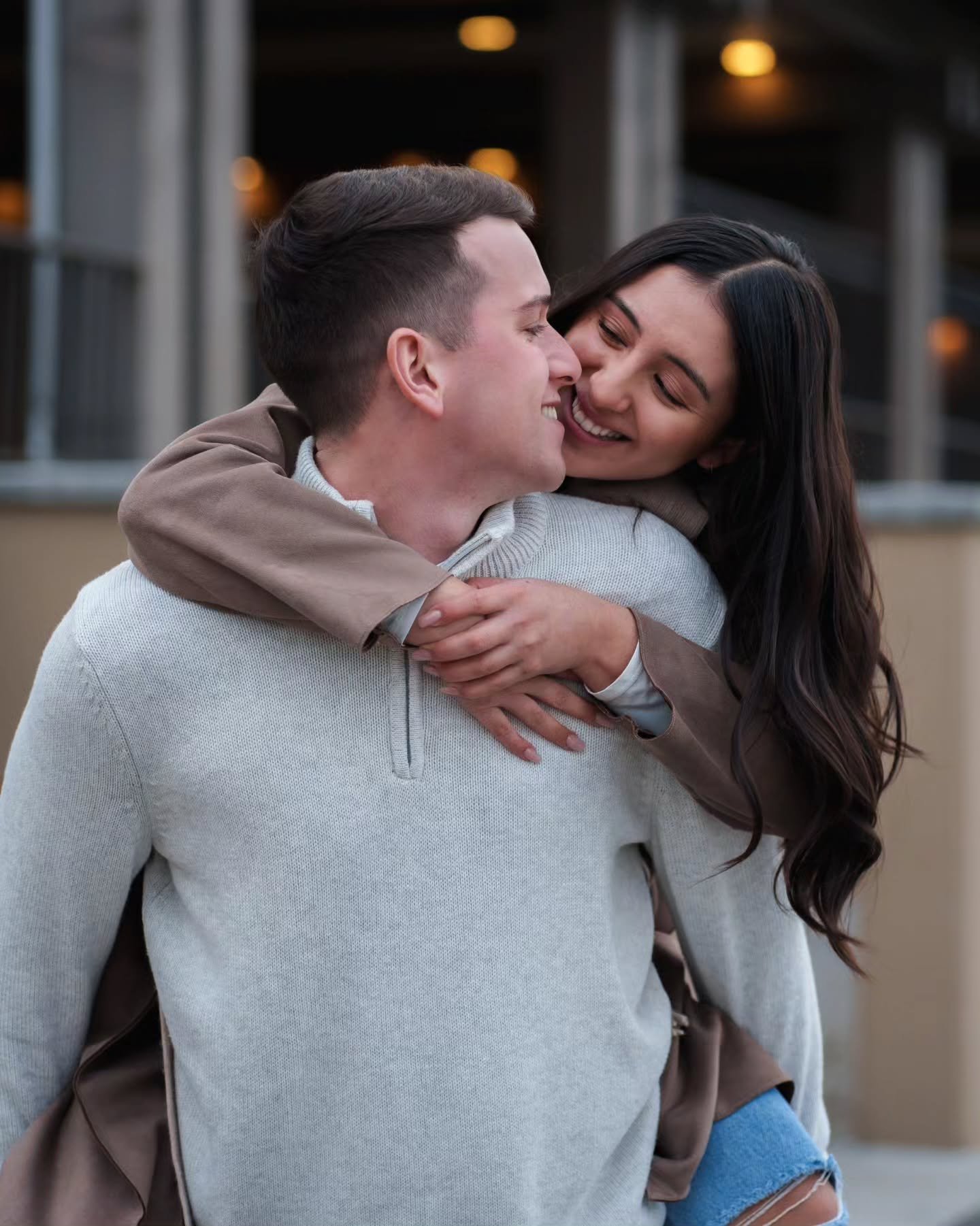 Now offering couples &amp; engagement sessions for fall! I'd love to help capture your story 📸🍁

#portraitphotography #couplesshoot #engagementphotography #couplesphotographer #photography #tricitieswashington #waphotographer