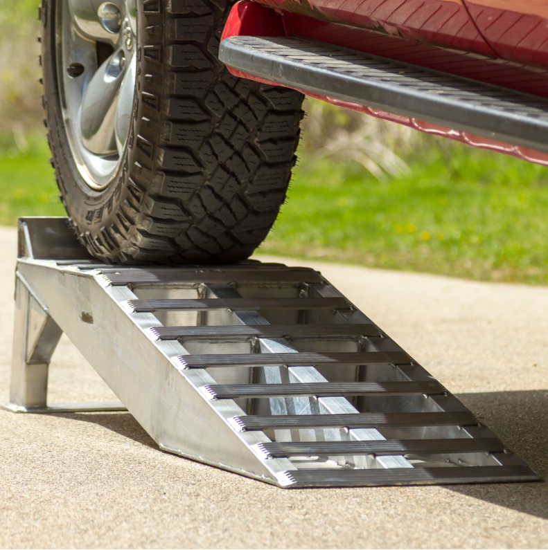 Aluminum auto service ramp