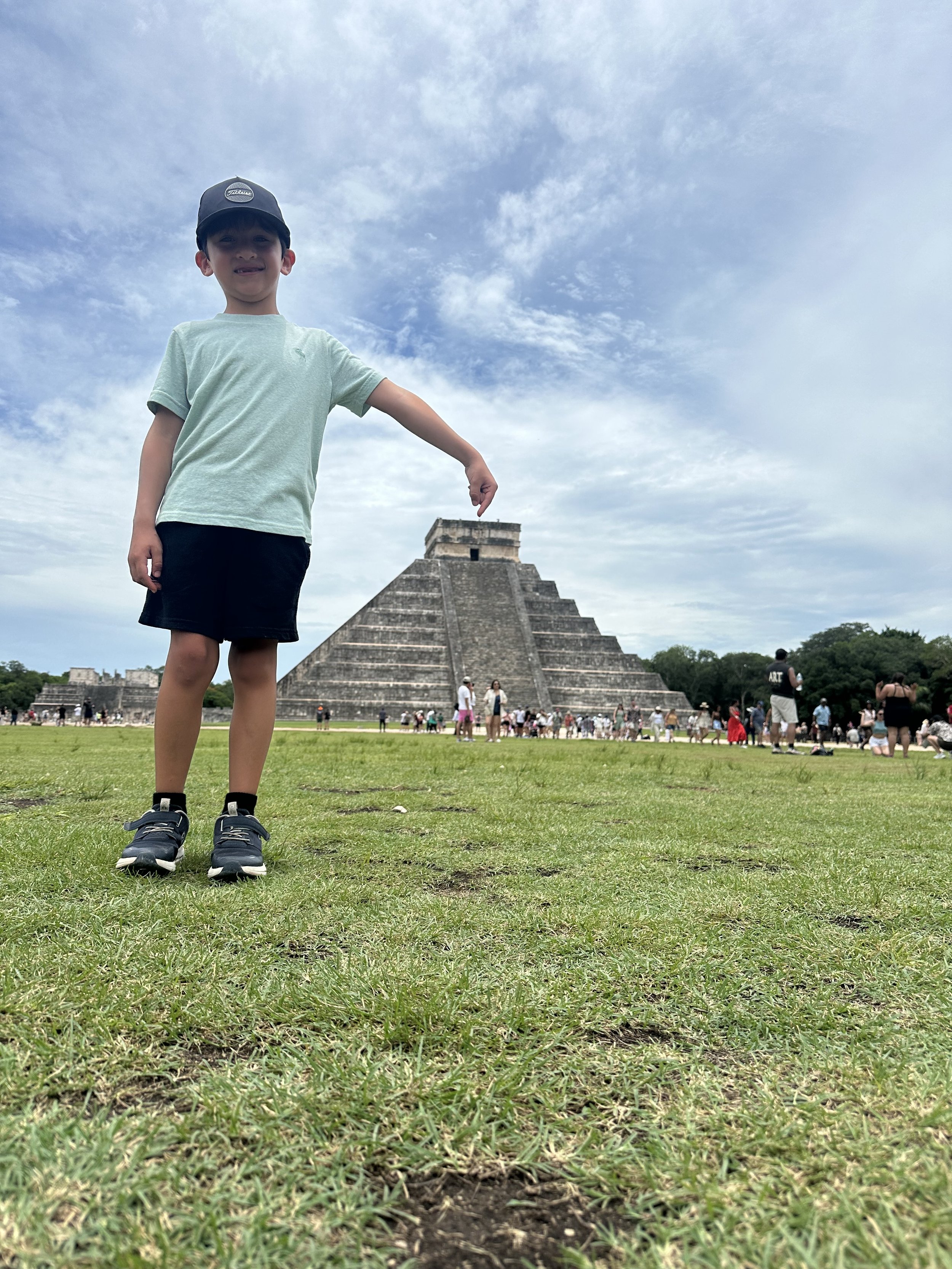 Look I touched the top of the pyramid