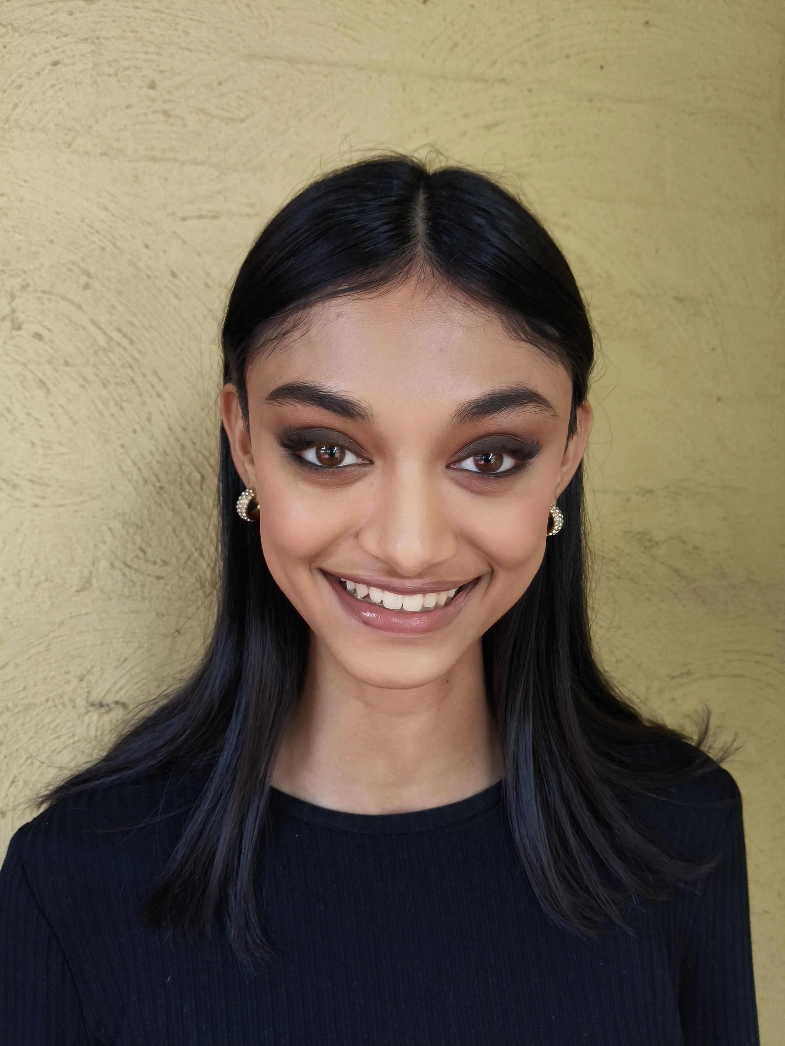 Editorial glam makeup