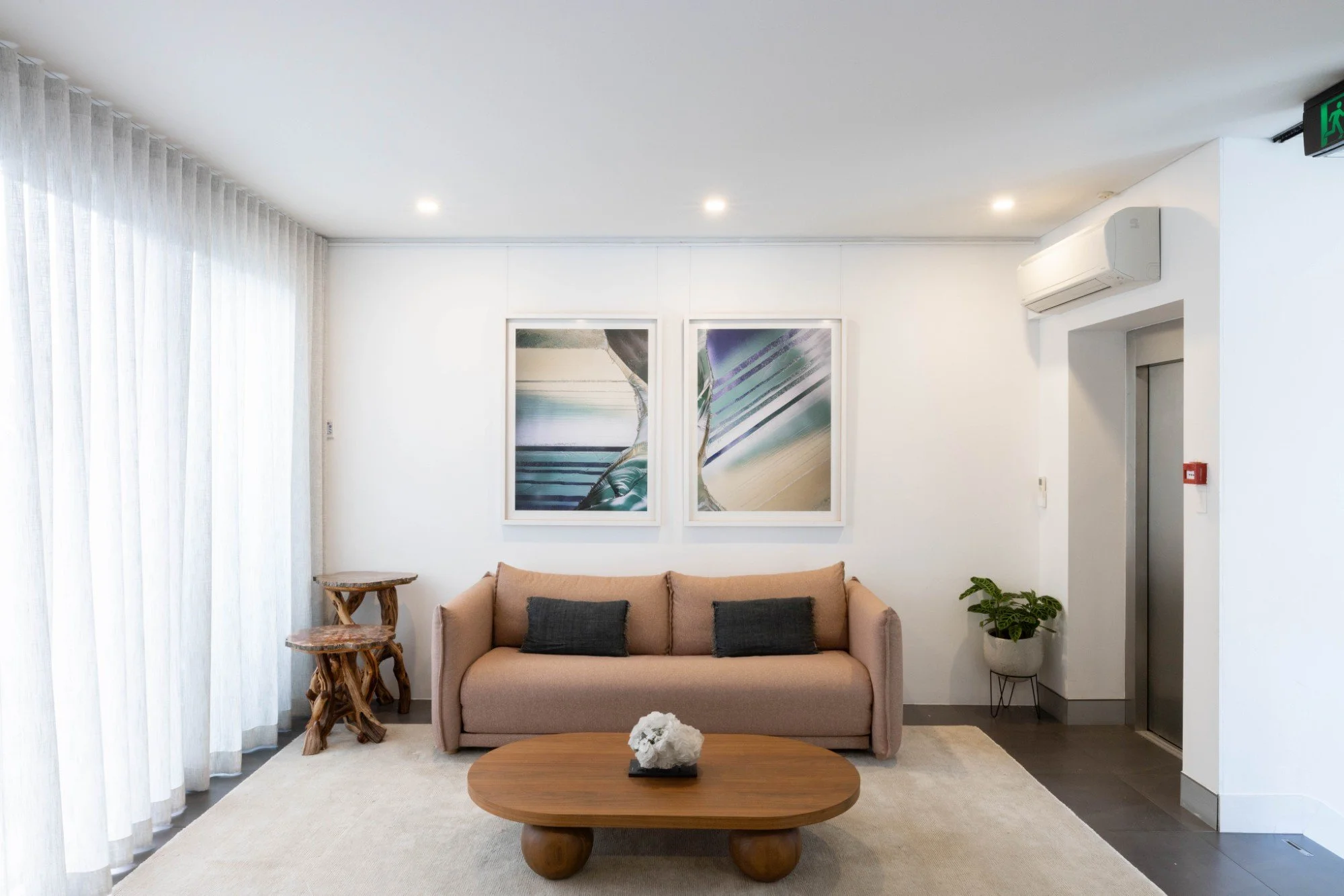 bchouse_interior_37.jpg