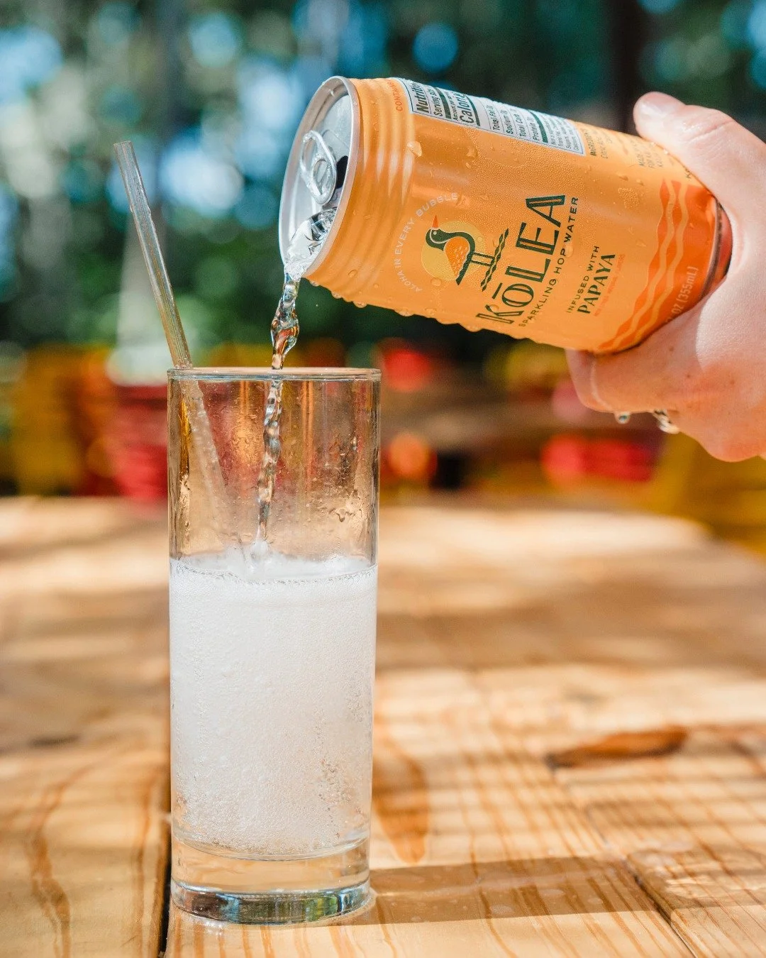 🫧 Tropical. Juicy. Silky. 🫧 

The tropical hop profile of Mosaic and Citra hops paired with the silky, sweet flavor of papaya🧡 

📍Available across Hawaiʻi at KTA, Foodland, Safeway, Times, Down To Earth, and Minit Stop.

#KoleaHopWater #Kolea #Sp
