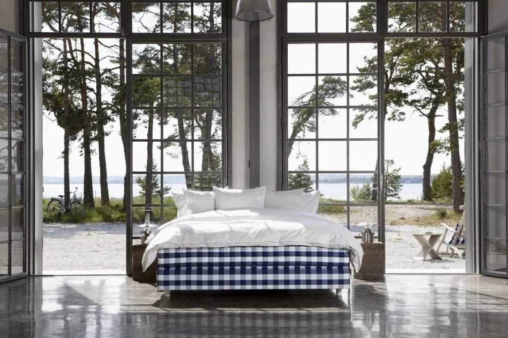 Hastens-bed-1024x682.jpg