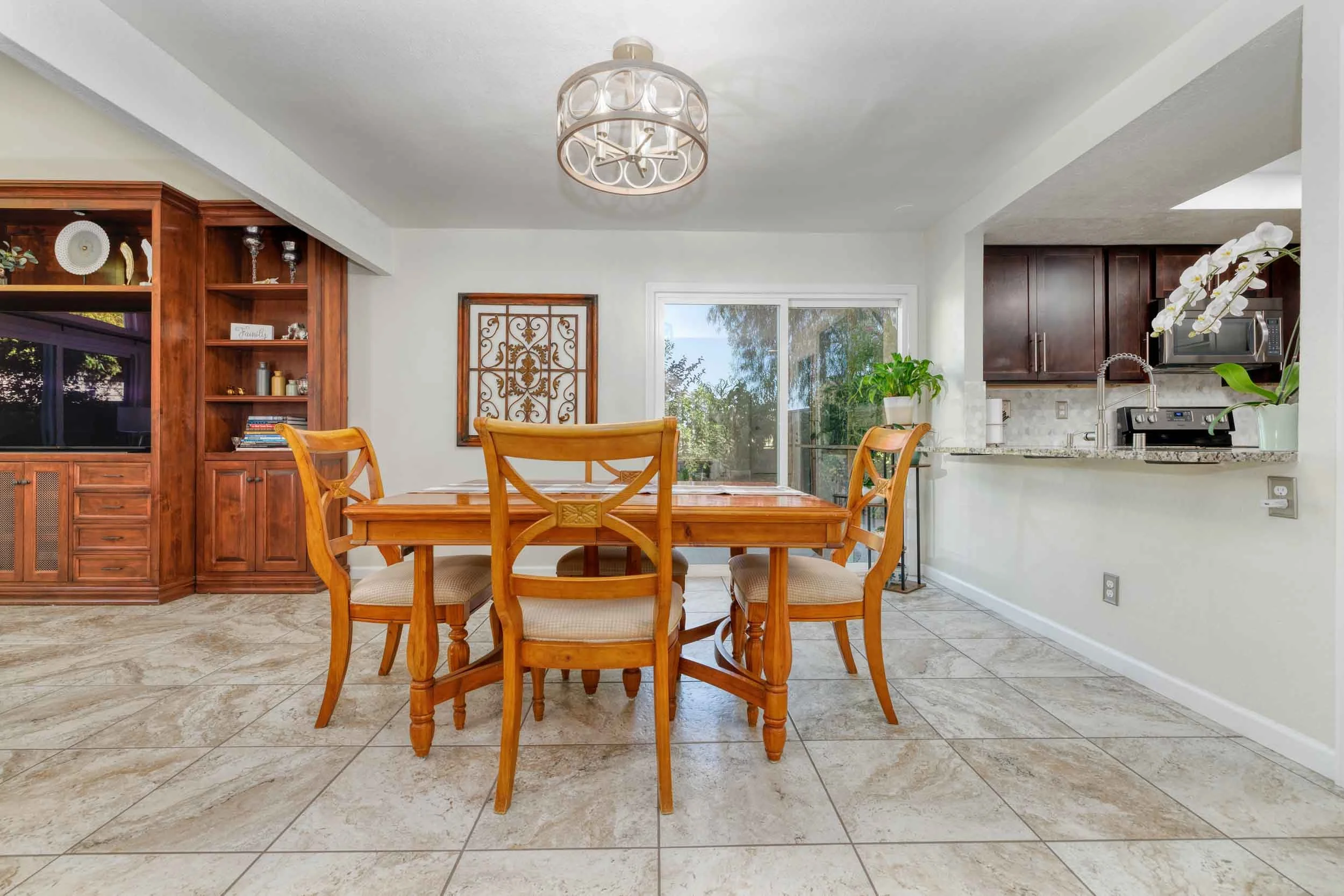 016_Amberley Way_072825_HDR.jpeg