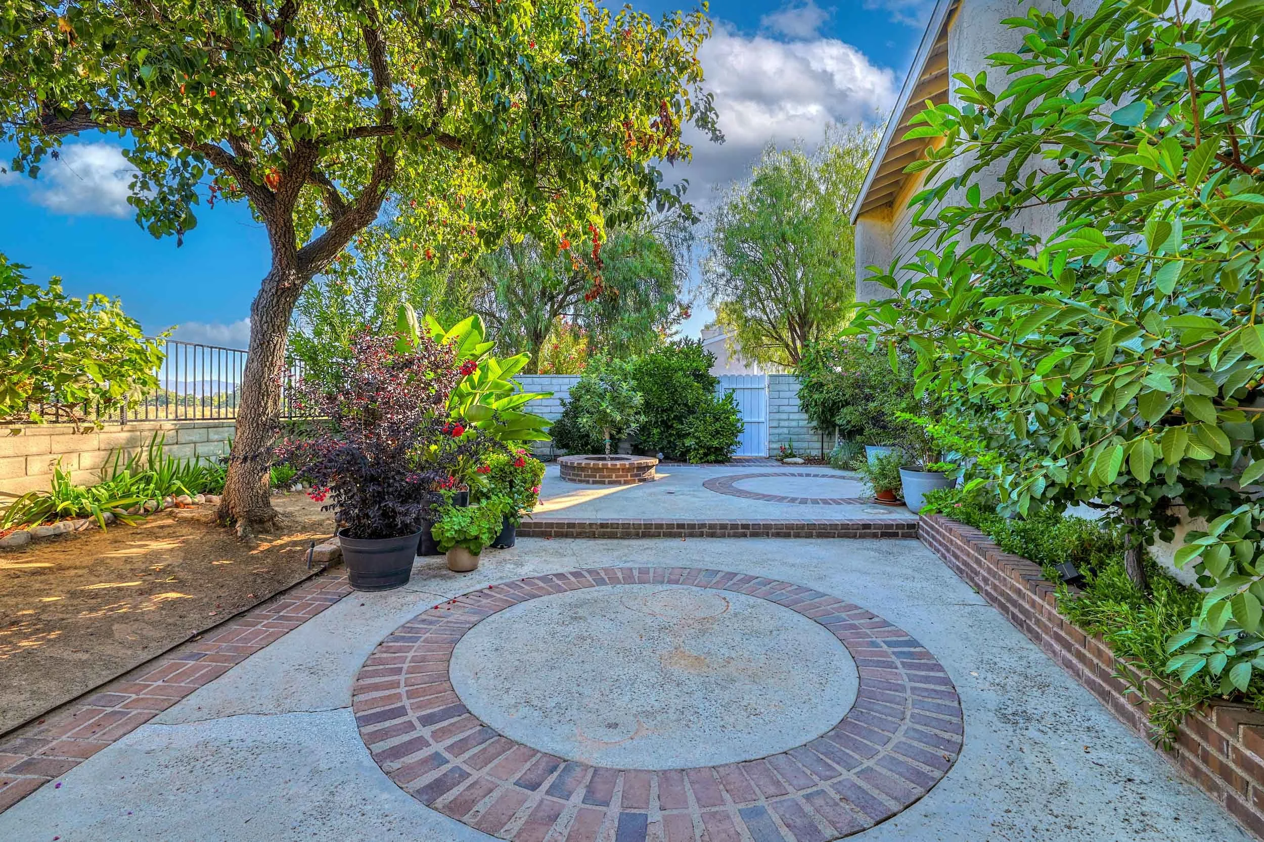 033_Amberley Way_072825_HDR.jpeg