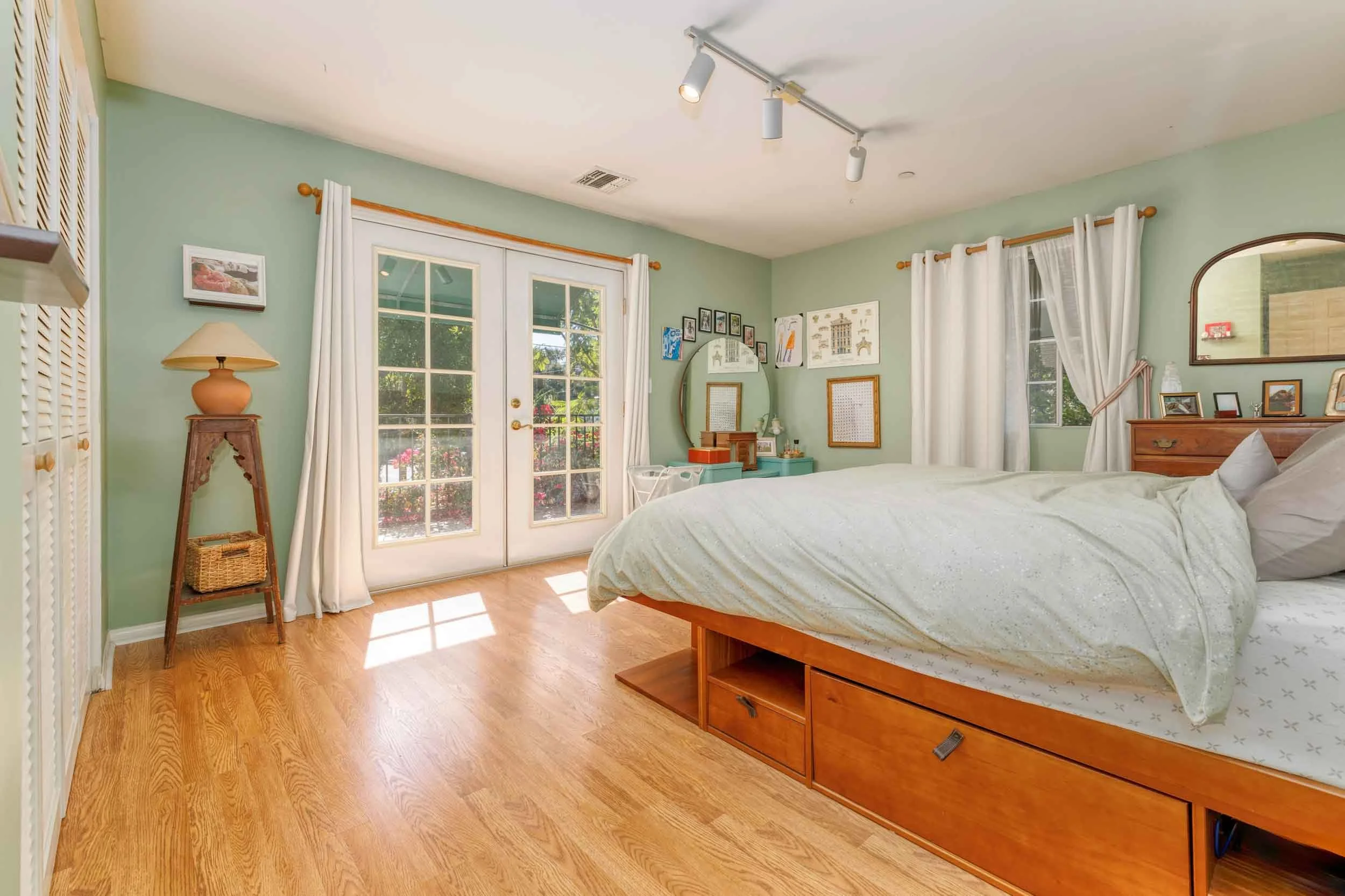 017_Clark Ave_111025.jpeg