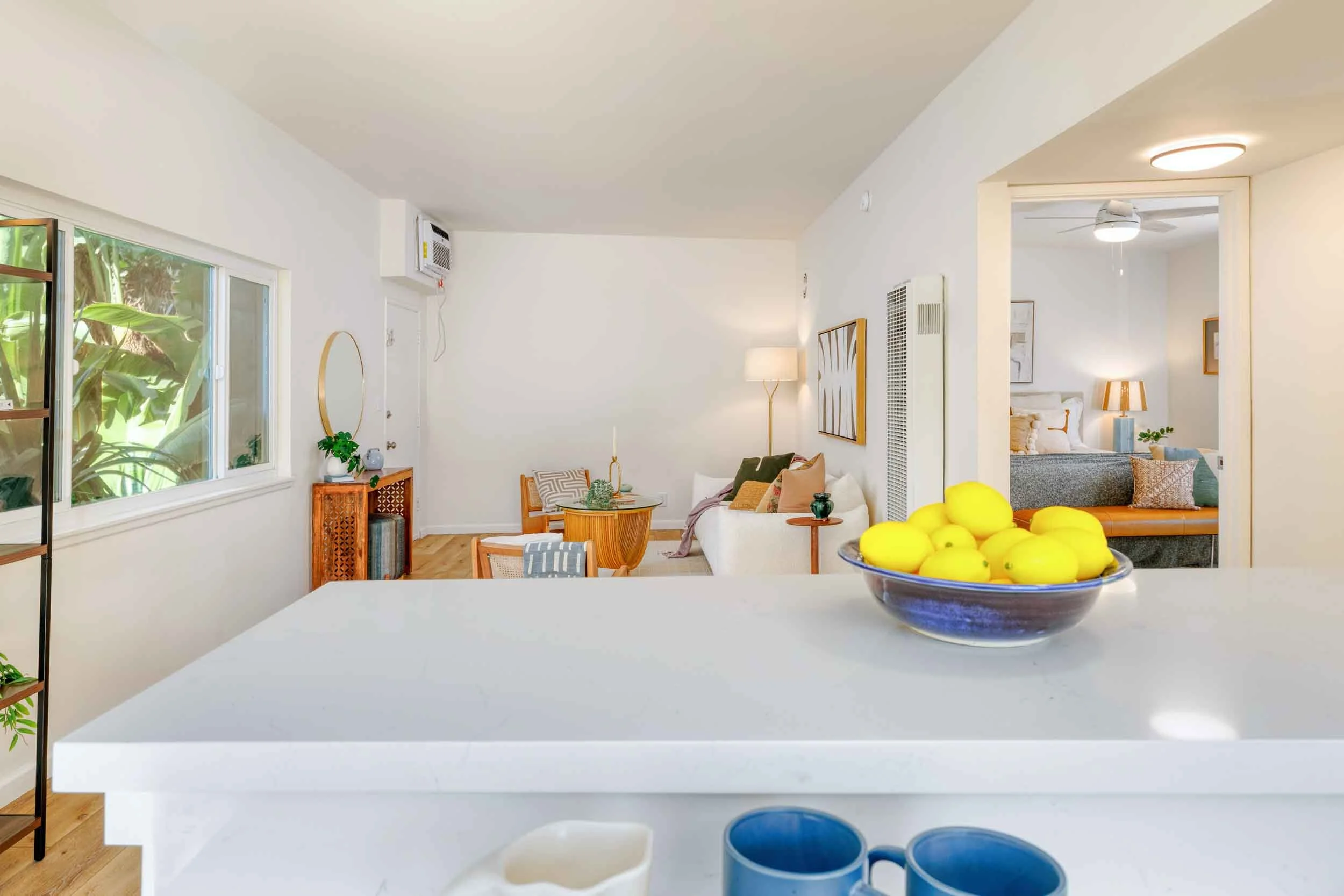 11138 Aqua Vista Street North Hollywood, CA 90602