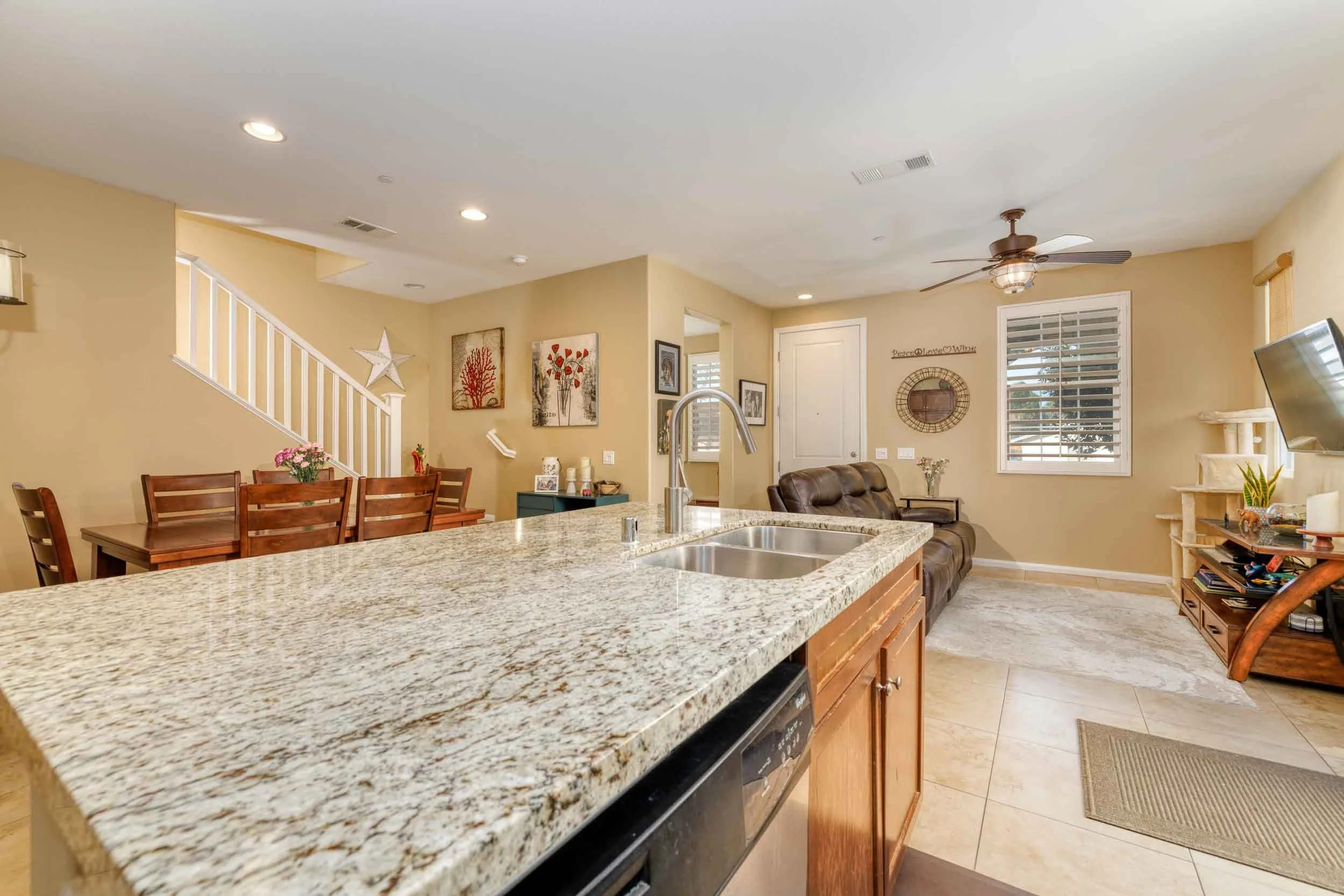 015_Royal Ave_010926_HDR.jpeg