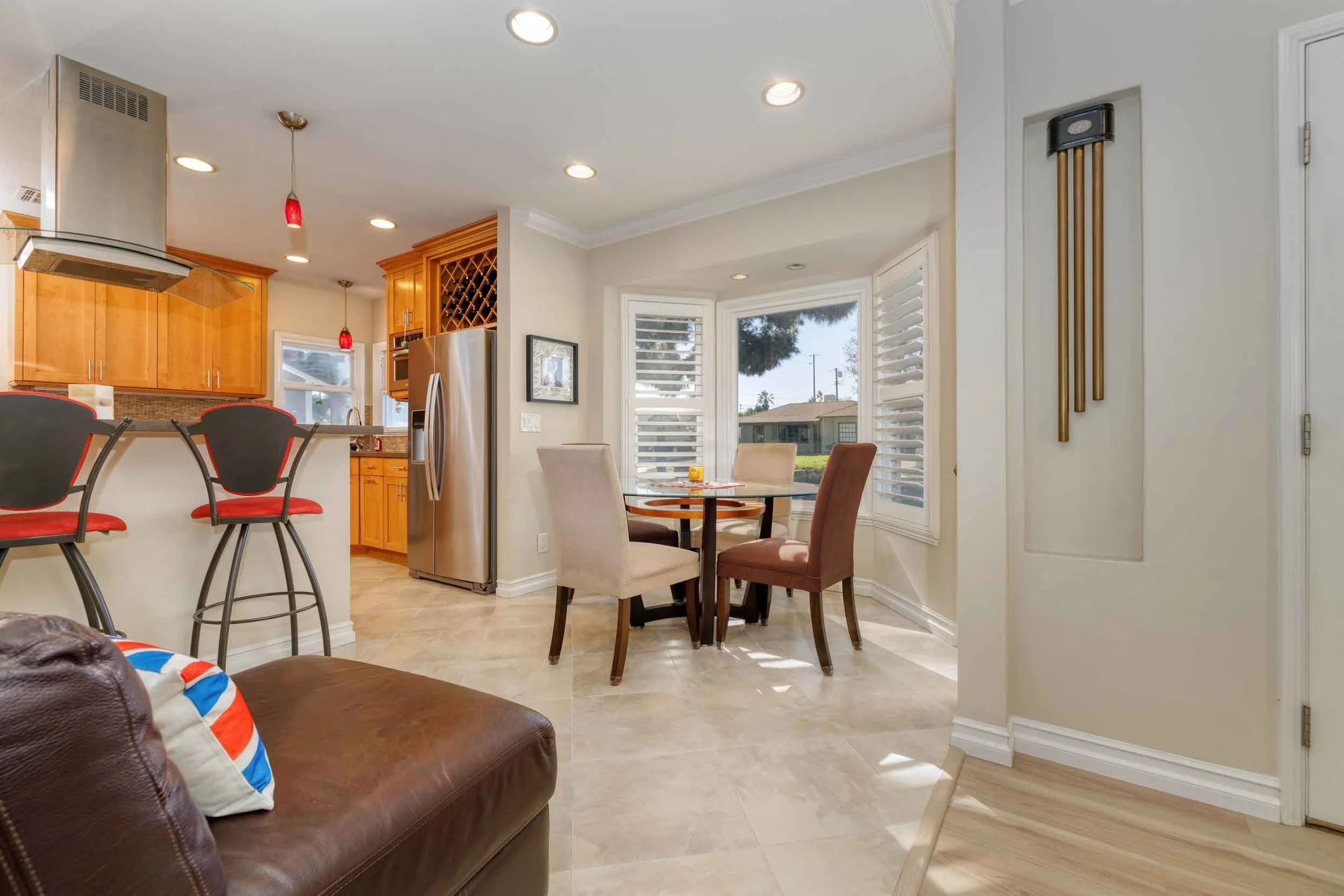 009_Niagara Street_010826.jpeg