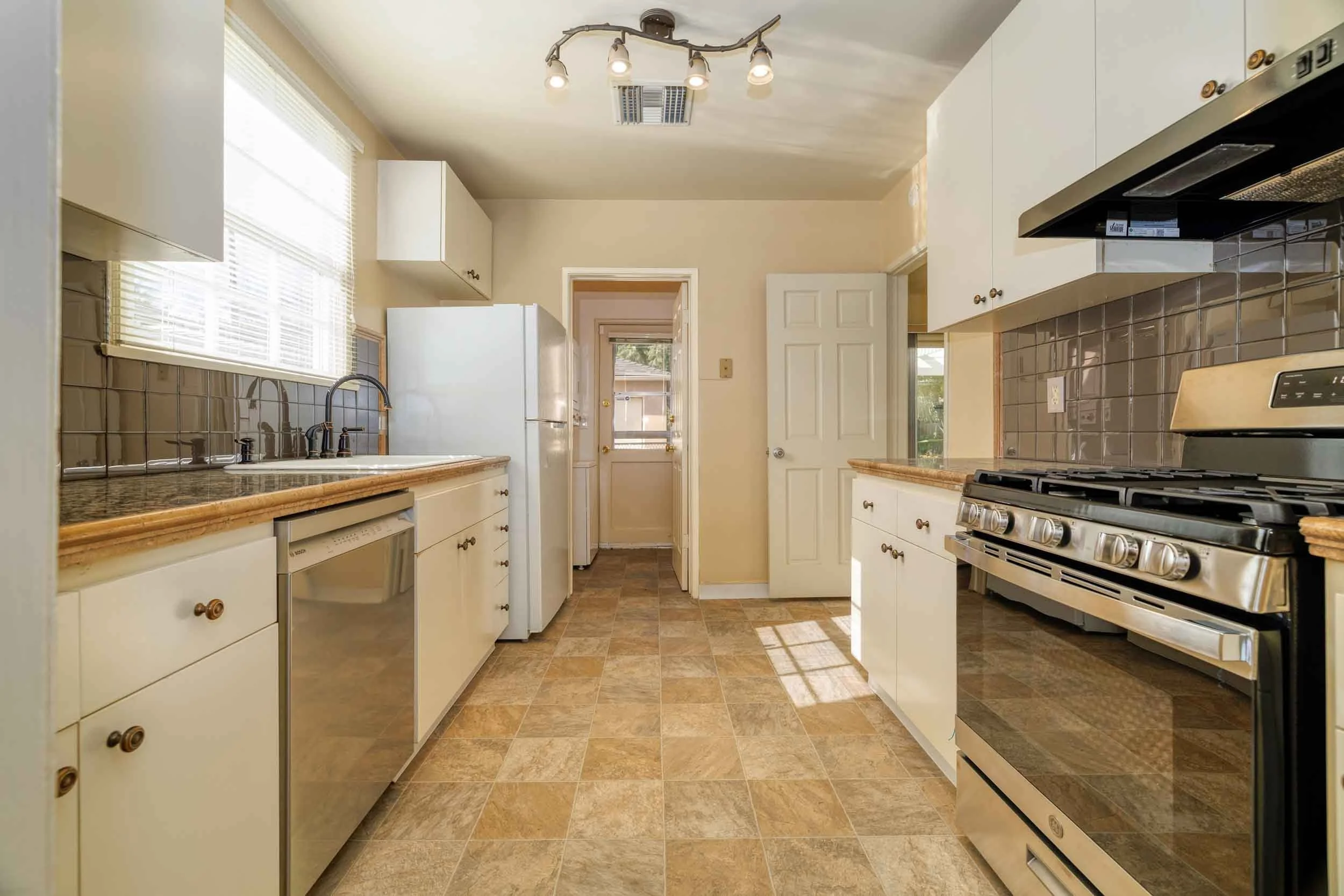 011_Ventura Canyon_012626_HDR.jpeg