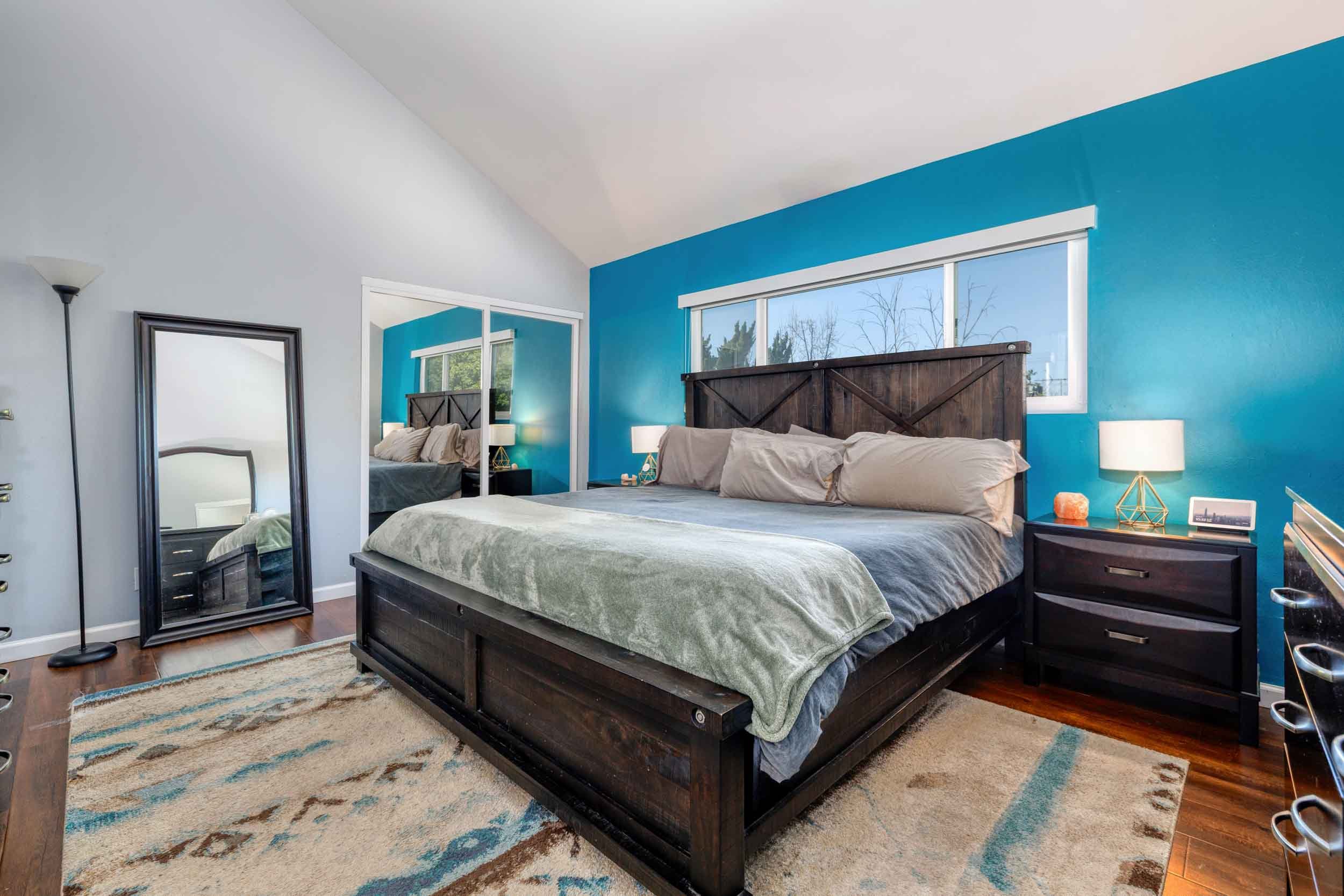 019_Woodman Ave_013026_HDR.jpeg