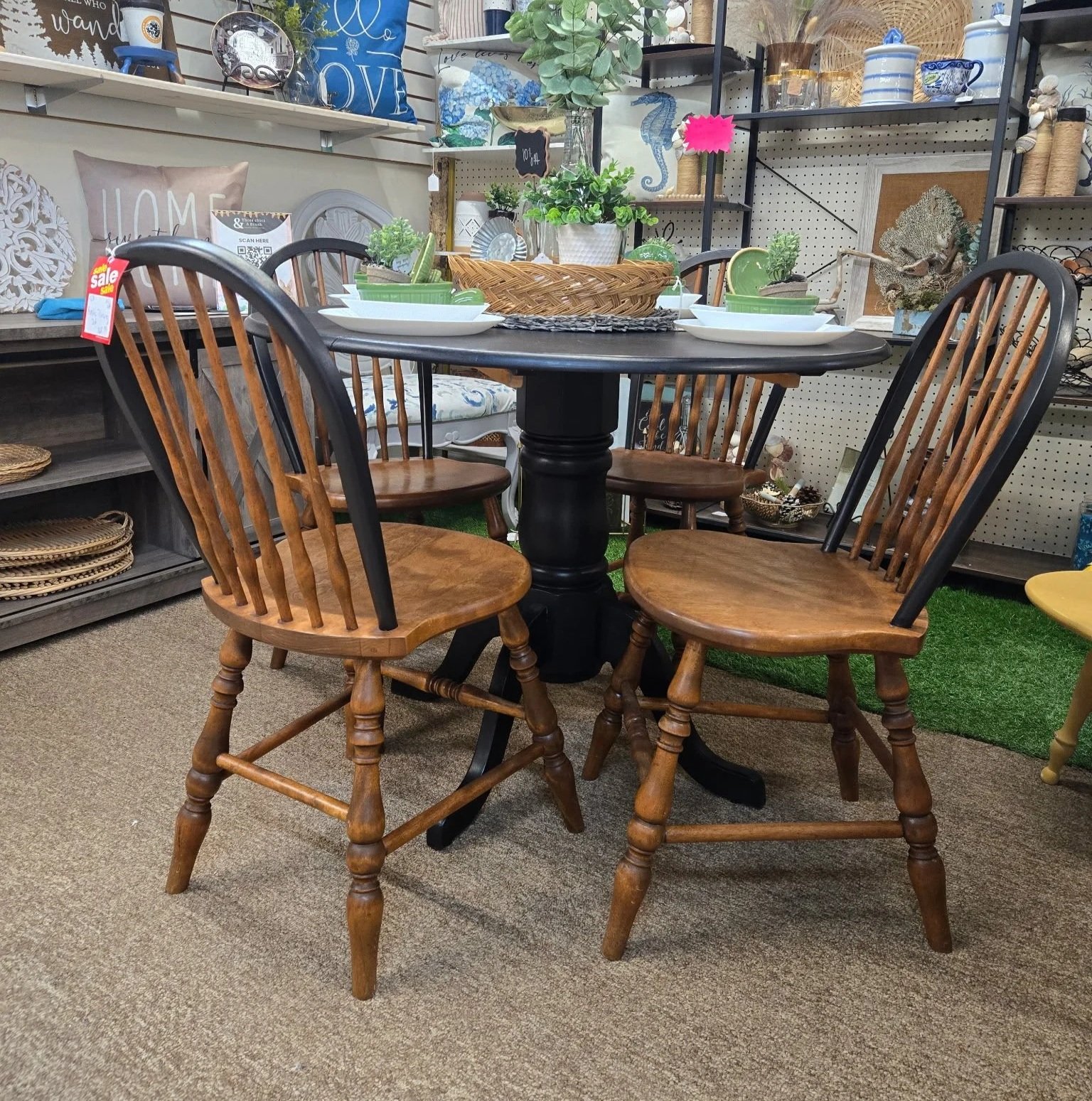 Bramwell Round Dining Set