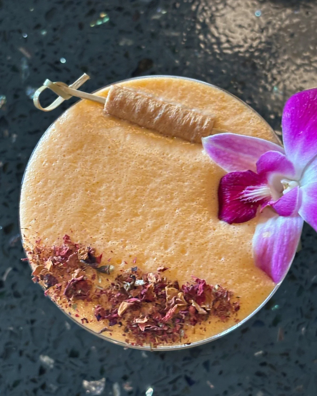 A drink so gorgeous, it’s art. Almost too beautiful to sip...almost.
ledu thai | handcrafted cocktails | cocktail art phoenix | upscale thai dining | modern thai restaurant | fine dining phoenix | cocktail bar downtown phoenix