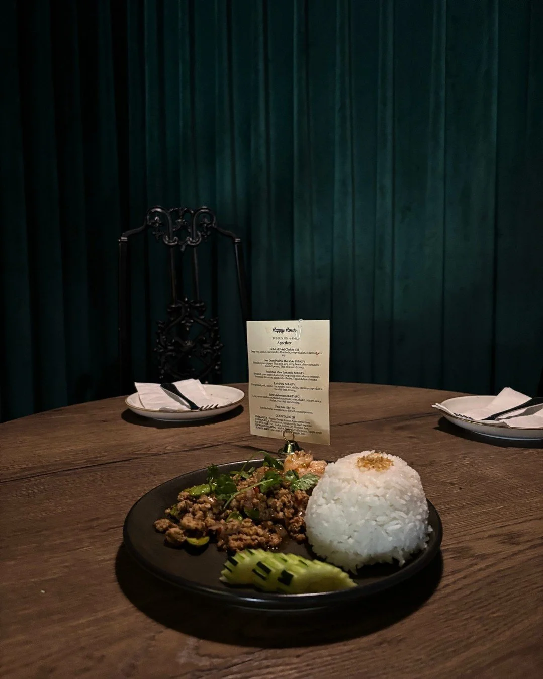 Savor the moment and the taste this week in the intimacy of our private dining rooms.

Perfectly curated to look and feel romantic, all while experiencing the joy of every bite. Your dinner deserves an unforgettable setting ✨ 

Reserve now at ledutha