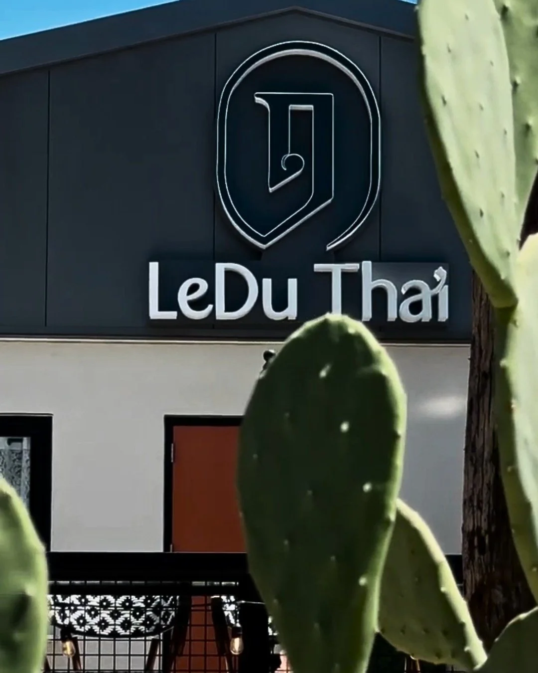 Ahead of the holiday, unwind with us. 

Join us the night before Thanksgiving for handcrafted cocktails, comforting Thai flavors, and a little serenity before the celebration.

See you tomorrow 💫 

ledu thai | thanksgiving eve | phoenix dining | fin