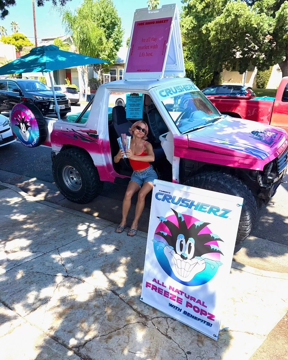 Cruised over to our favorite @yorkmanormarket and had a blast 💥 
.
.
.
#crusherzmobile #electrolytes #rockcrawler #geotracker #popsicletruck