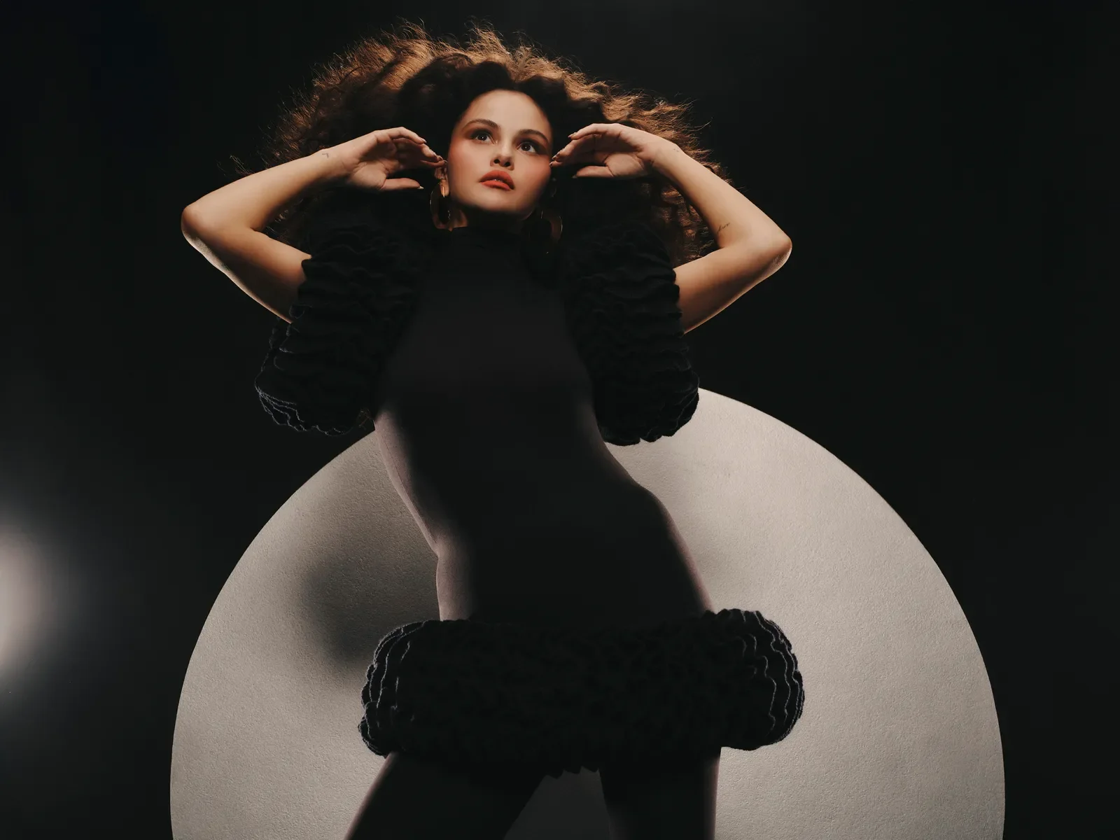 Selena_Gomez_Cover_2025_11.webp