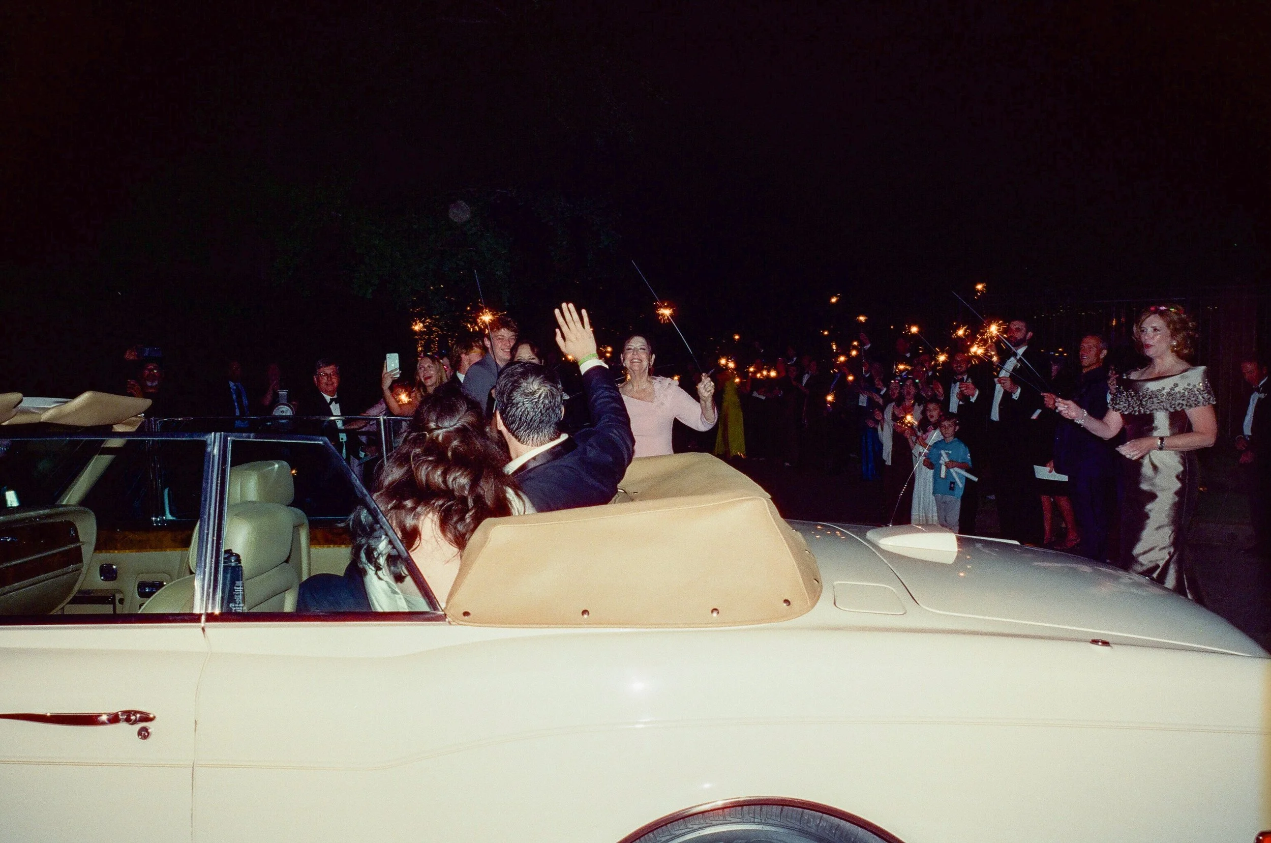 Memphis-Backyard-Destination-Wedding.jpg