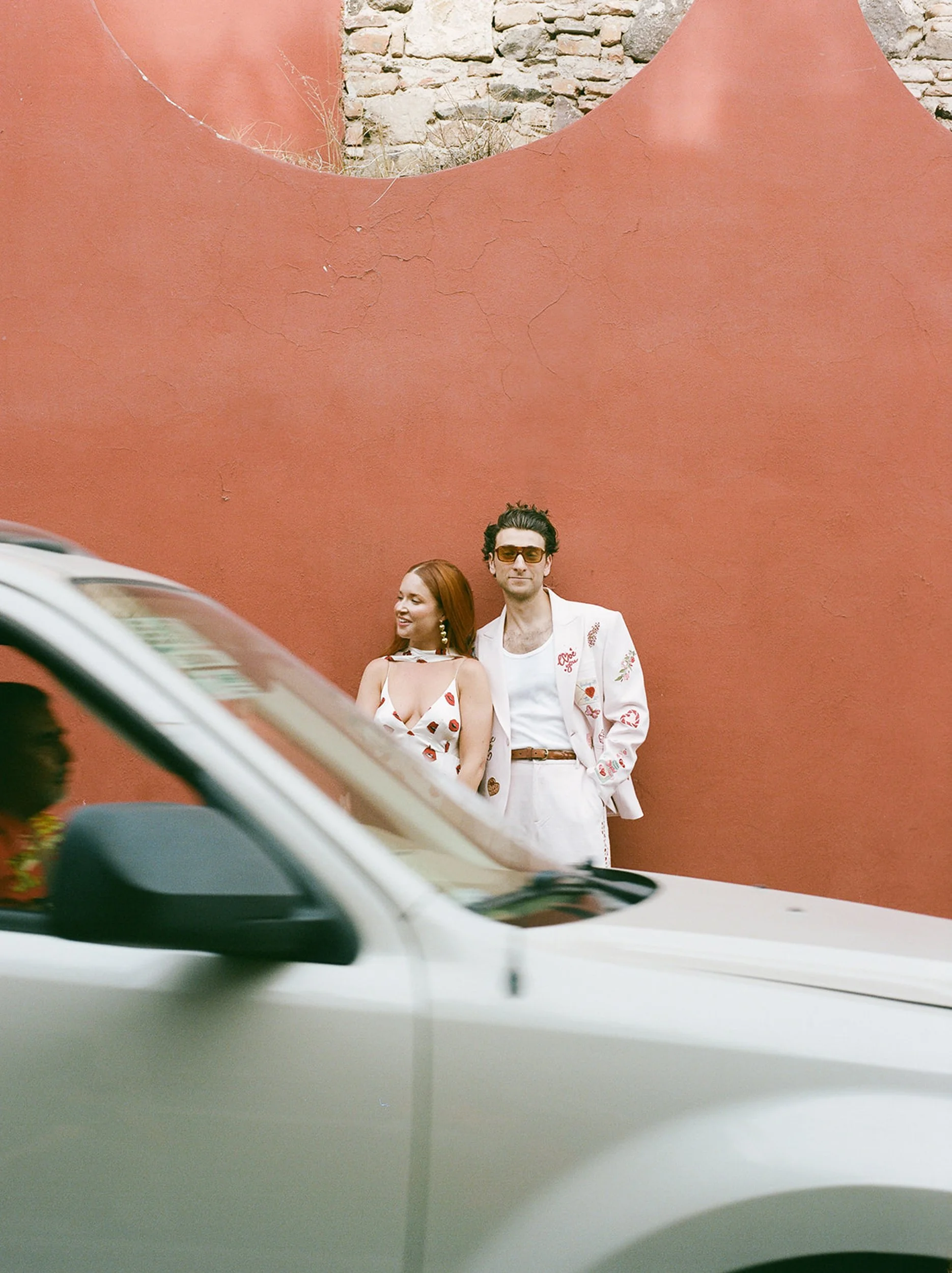 Fashion-forward Couples portraits in San Miguel de allende