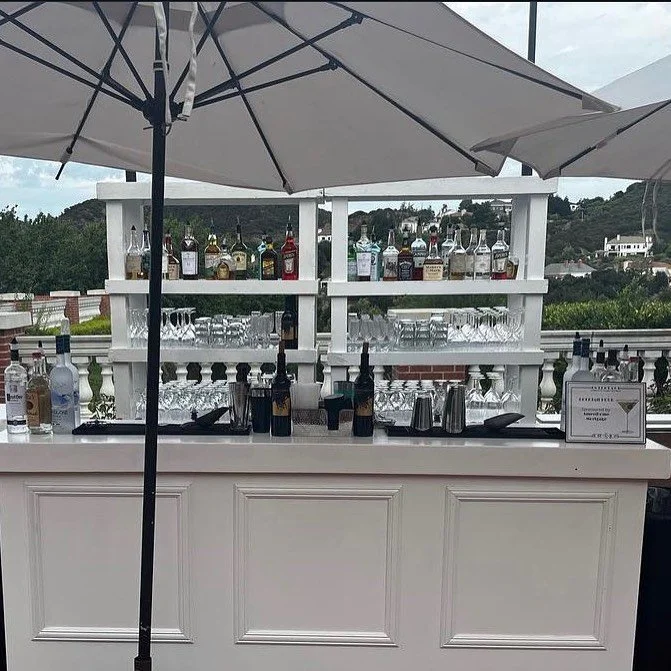 #baquentbar #mobilebar #bartender #bar #weddingbars #cocktailhourbar #wedding #resort #alcohol #liquor #wine #beer #barkit #mobilebarbusiness #mobilebartender