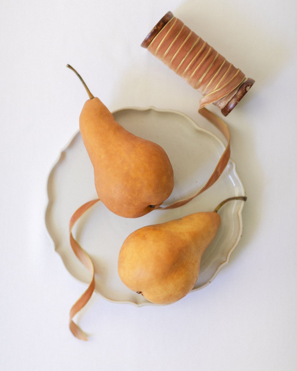 MC.StillLife.Pears.MinnsCreative.4x5-3.jpg